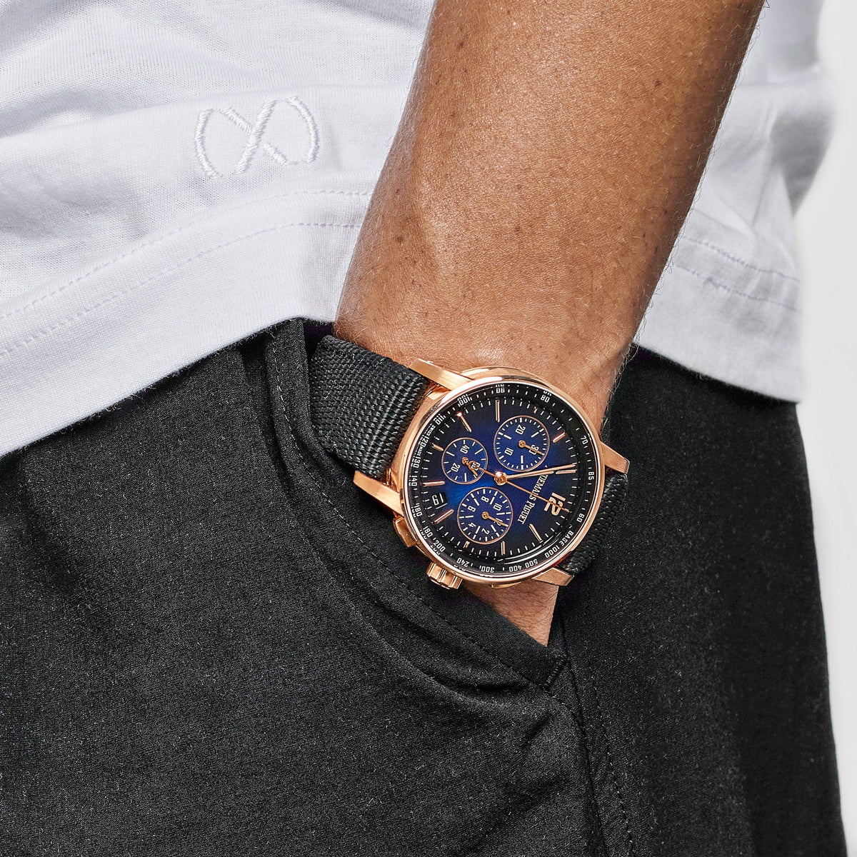 Audemars Piguet Code 11.59 26393OR.OO.A002KB.03 Selfwinding Chronograph Rose Gold Blue Dial