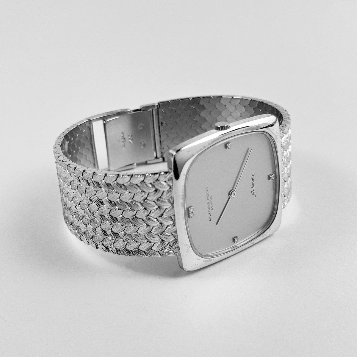 Audemars Piguet Jumbo Square White Gold Silver Diamond Dial