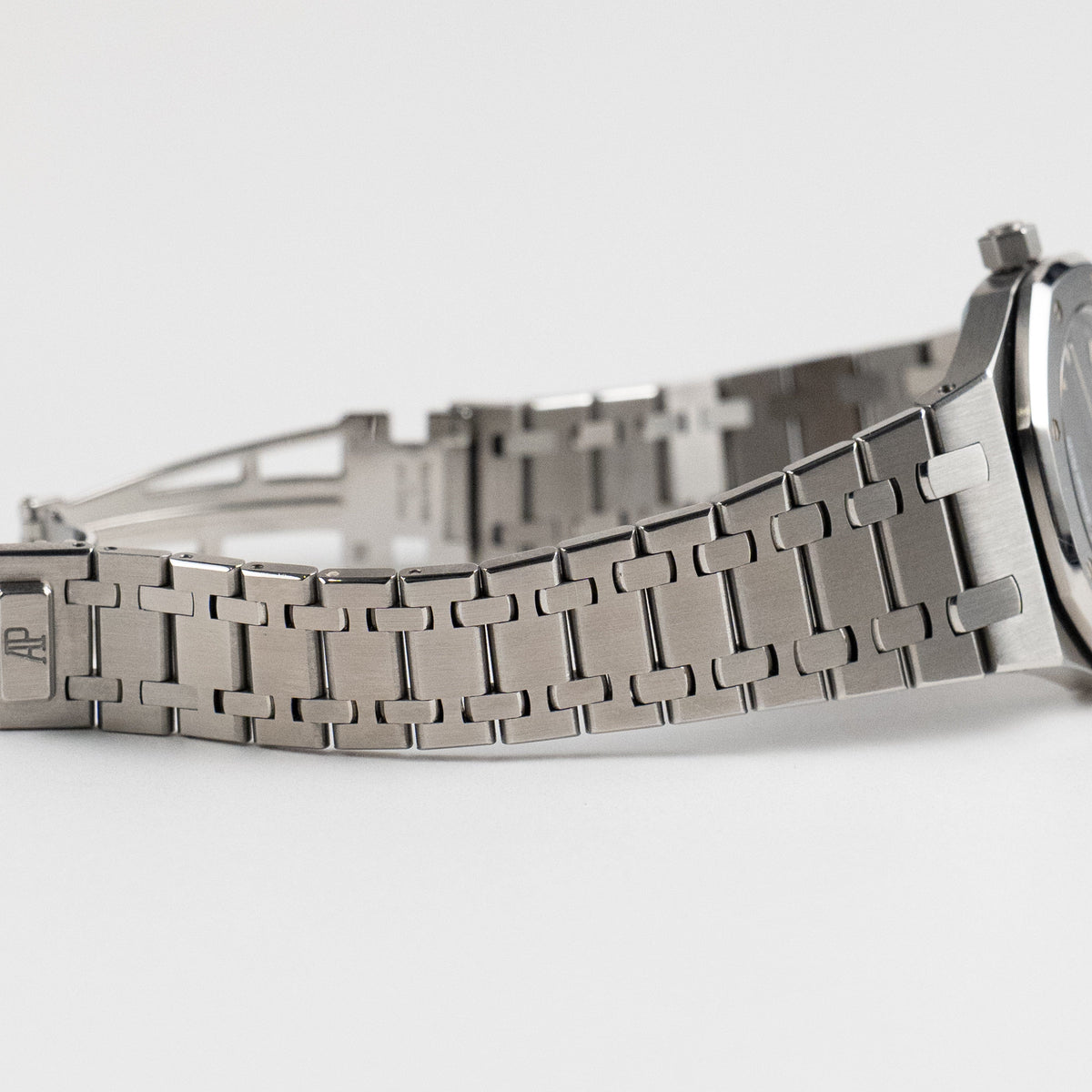 Audemars Piguet Royal Oak 14790ST.OO.0789ST.09.A Stainless Steel Blue Dial (2006)
