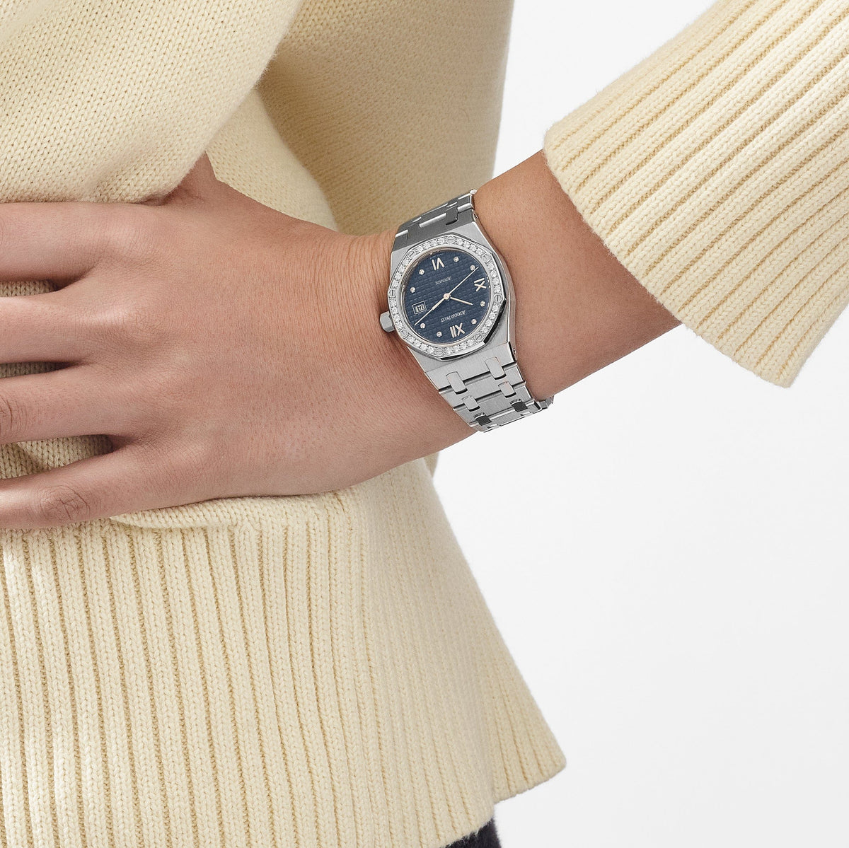 Audemars Piguet Royal Oak 15088ST.ZZ.0789ST.01 'Ladies' Stainless Steel Blue Diamond Dial Diamond Bezel