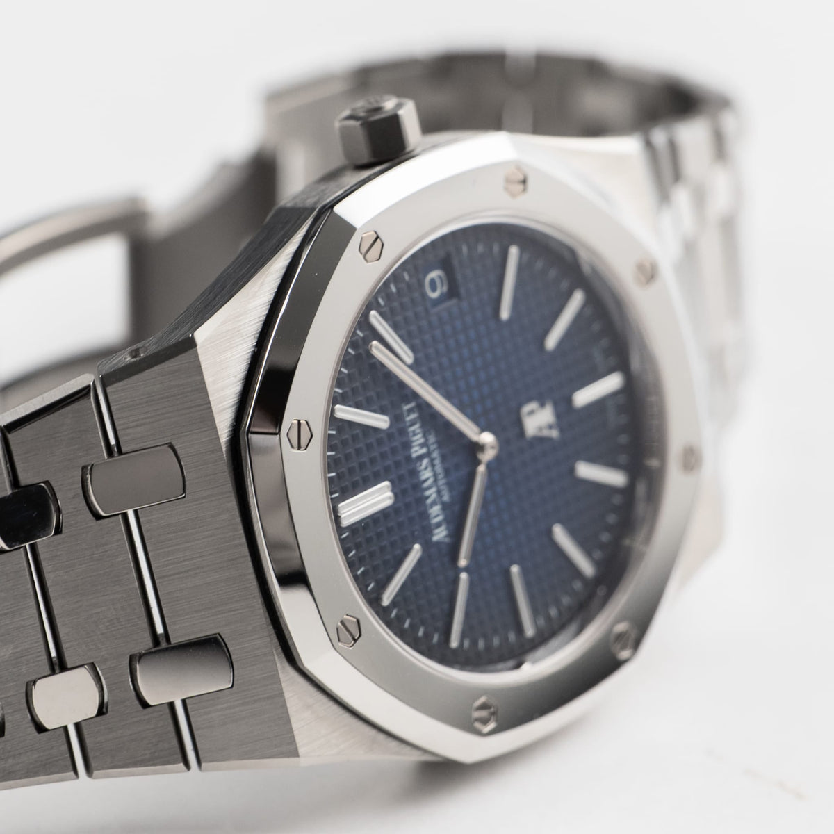 Audemars Piguet Royal Oak 15202IP.OO.1240IP.01 'Jumbo' Extra-Thin Titanium Blue Dial Limited Edition of 250