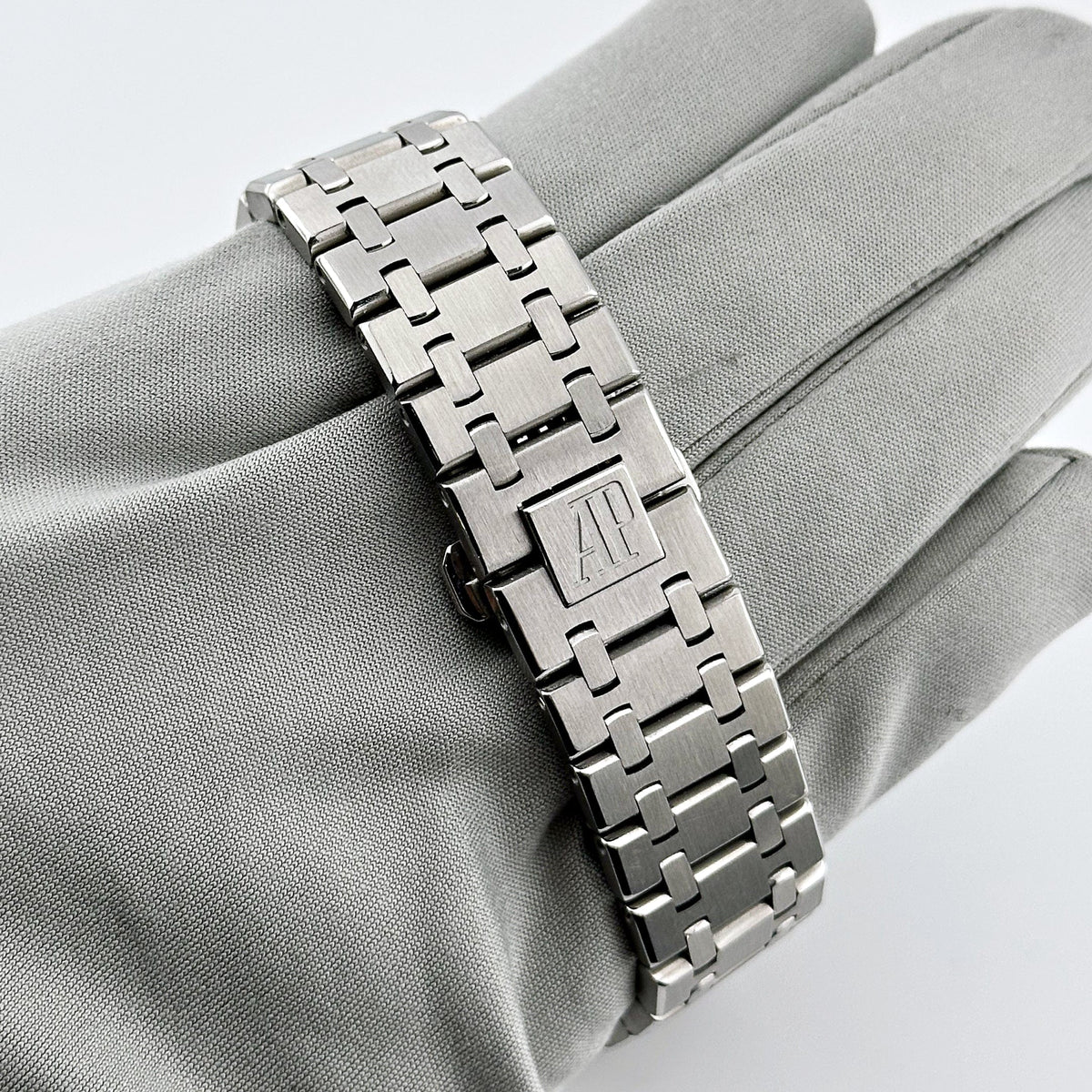 Audemars Piguet Royal Oak 15300ST.OO.1220ST.03 Selfwinding Stainless Steel Black Dial