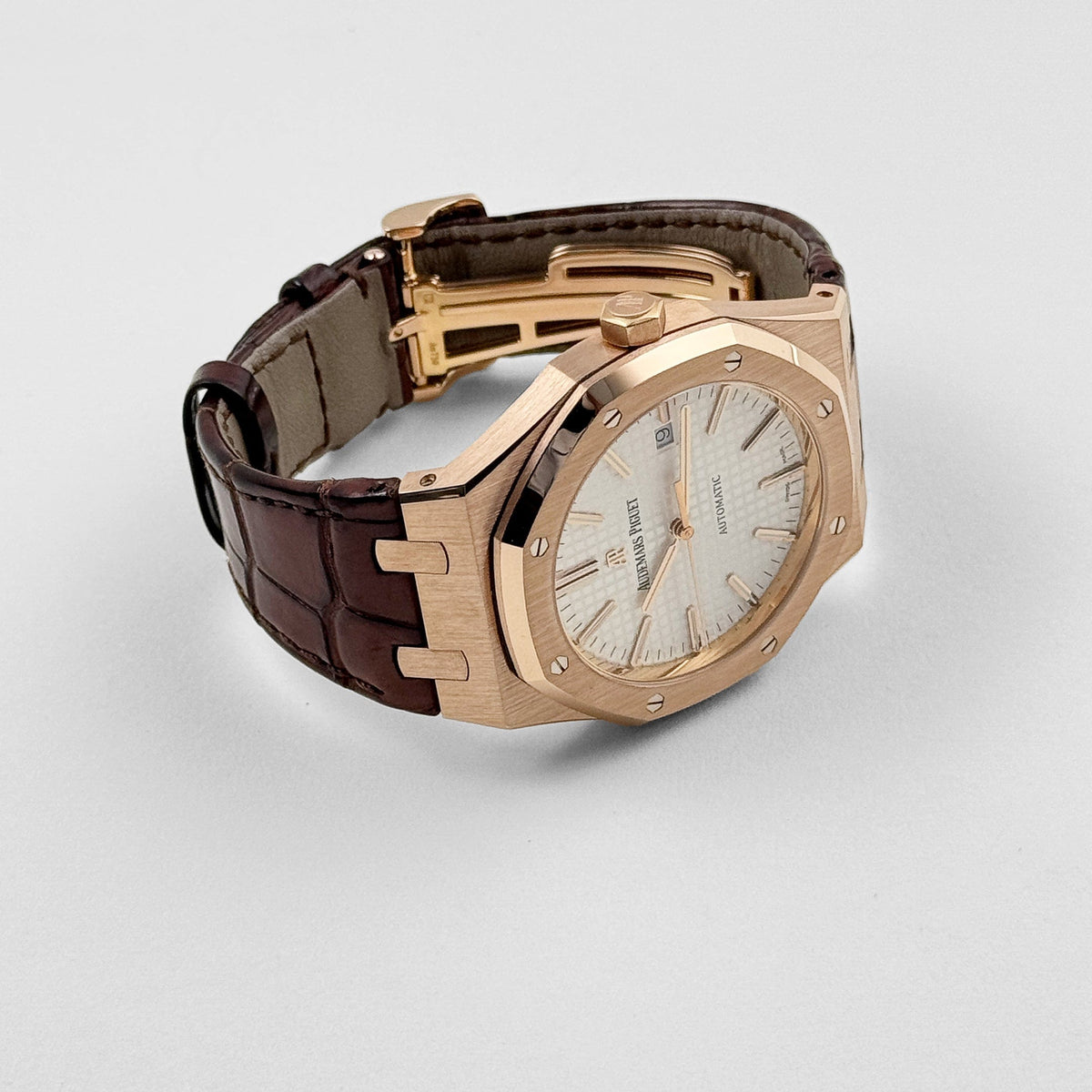 Audemars Piguet Royal Oak 15400OR.OO.D088CR.01 Selfwinding Rose Gold Silver Dial
