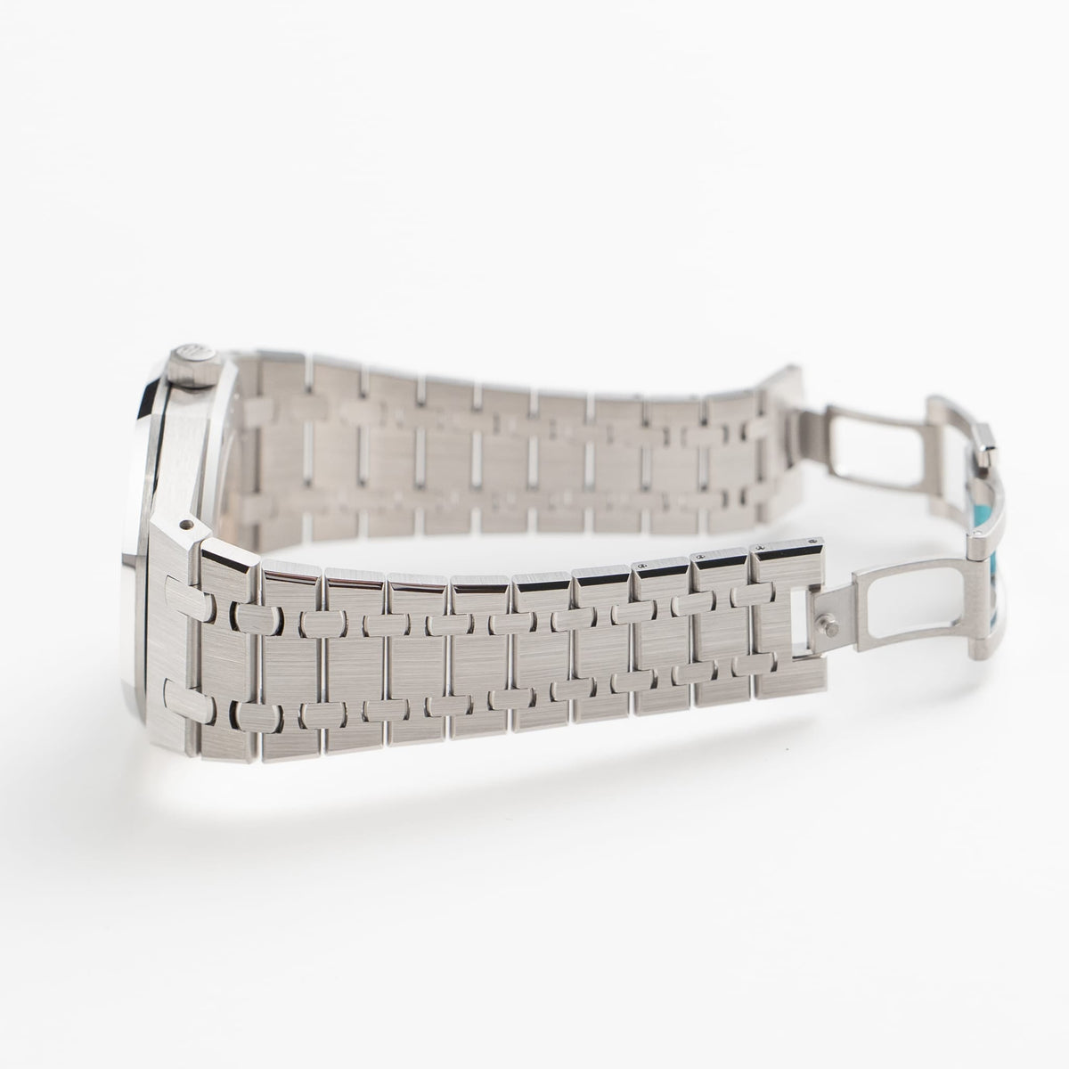 Audemars Piguet Royal Oak 15413BC.YY.1220BC.01 White Gold Rainbow Sapphires Bezel Diamond Dial Limited Edition of 10 (2022)