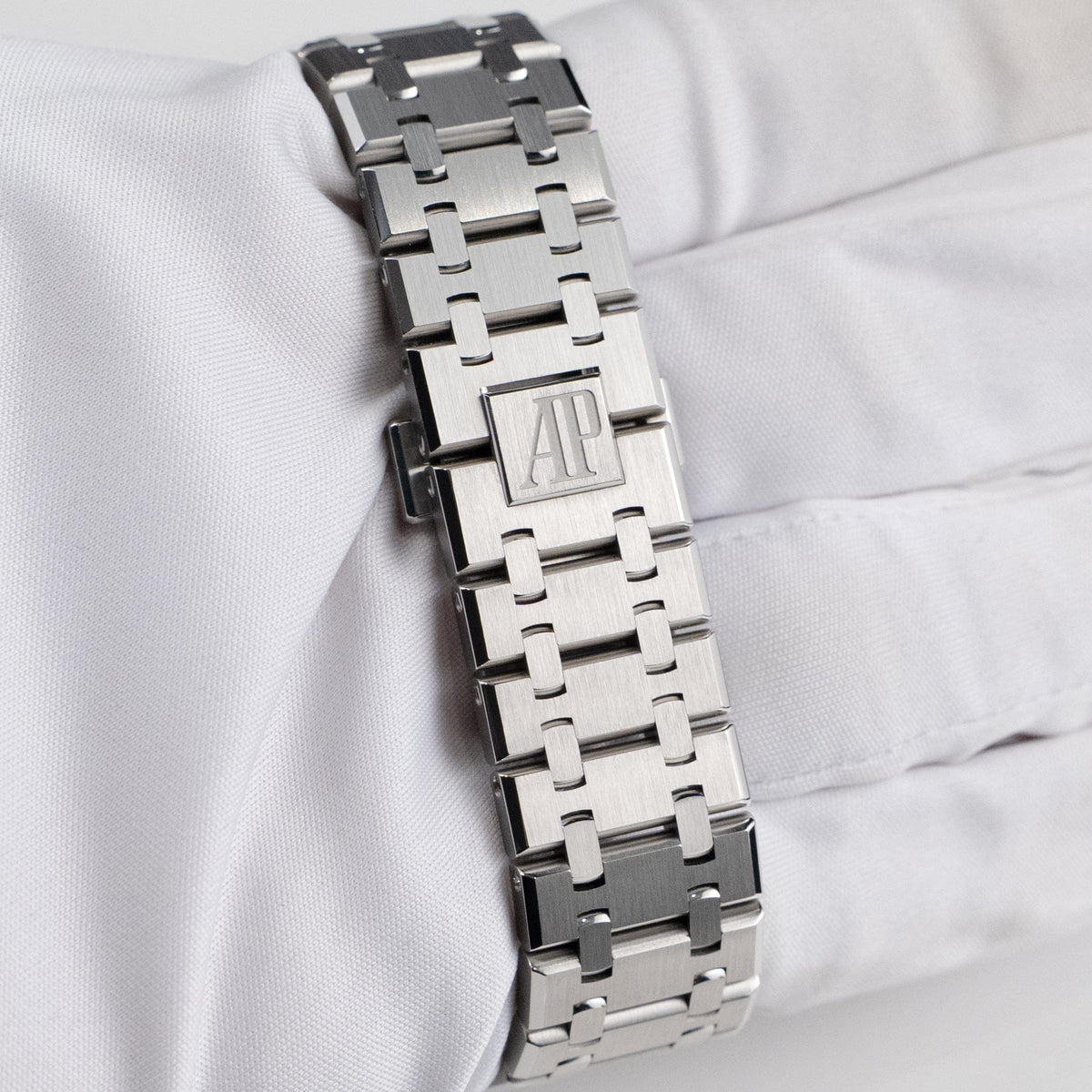 Audemars Piguet Royal Oak 15500ST.OO.1220ST.01 Stainless Steel Blue Dial