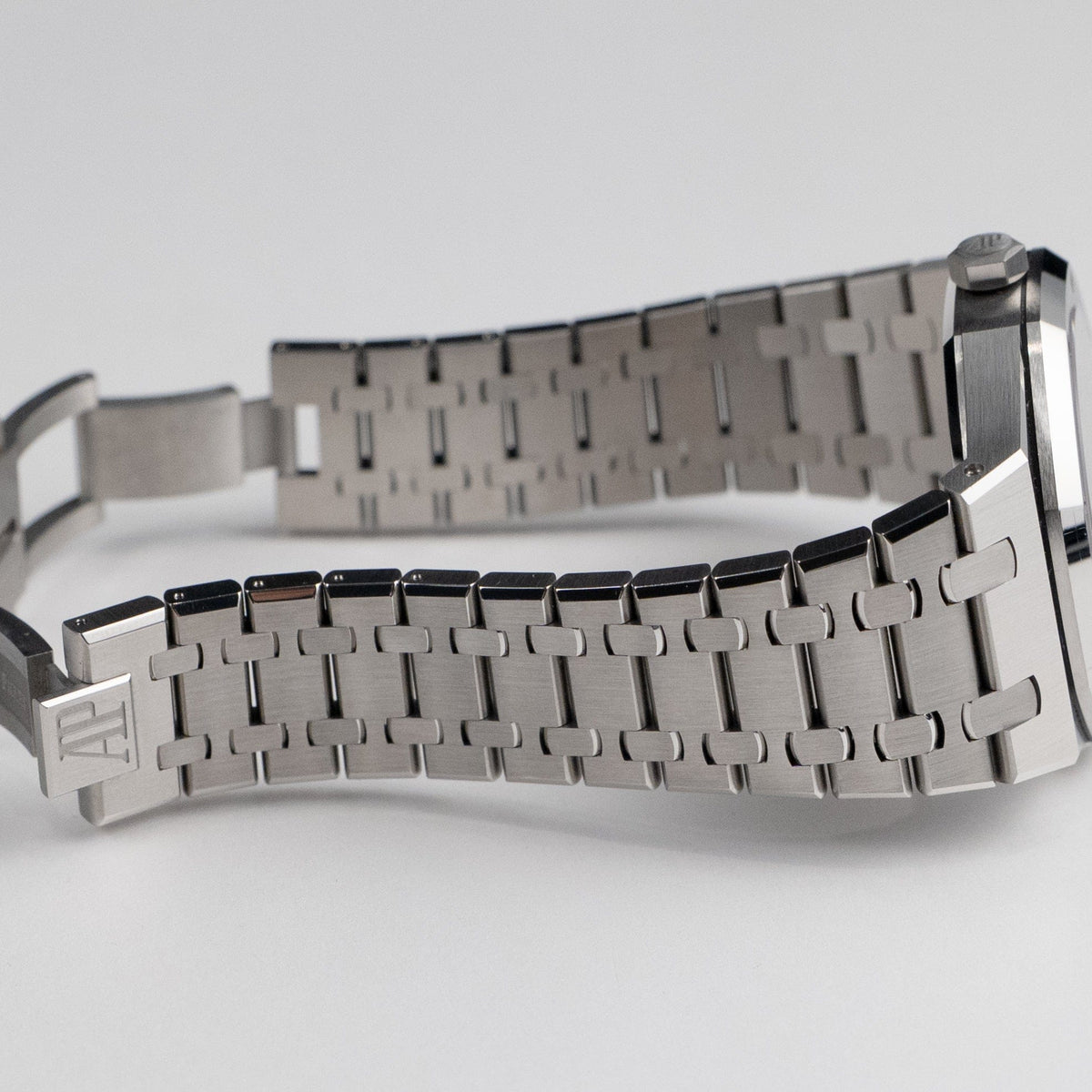 Audemars Piguet Royal Oak 15500ST.OO.1220ST.01 Stainless Steel Blue Dial