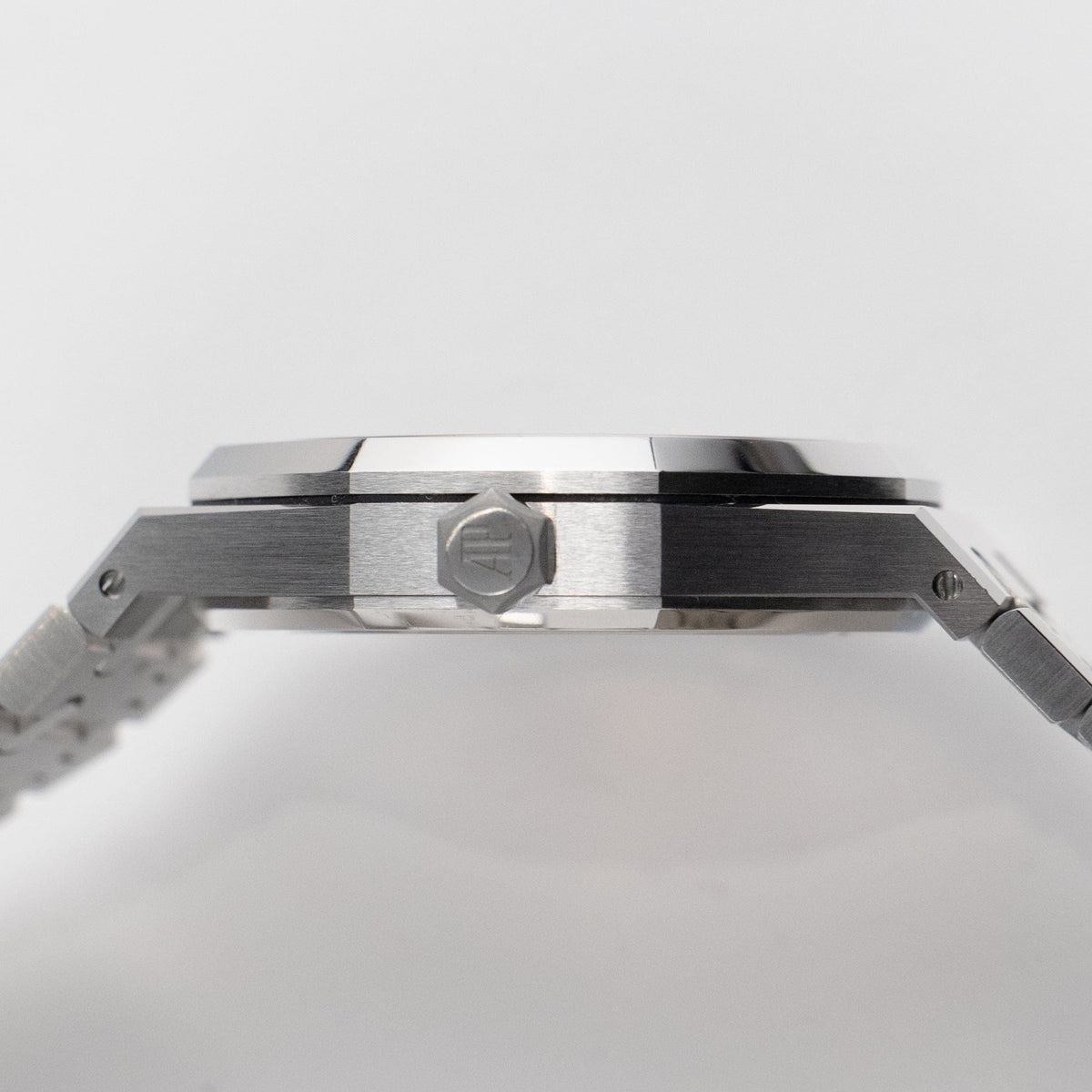 Audemars Piguet Royal Oak 15500ST.OO.1220ST.01 Stainless Steel Blue Dial