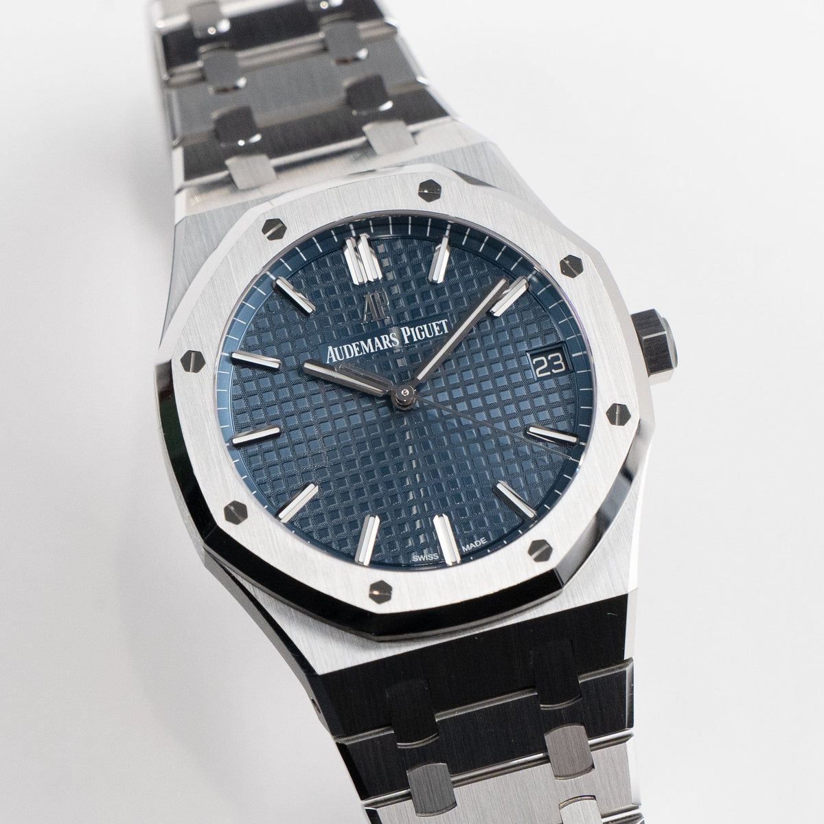 Audemars Piguet Royal Oak 15500ST.OO.1220ST.01 Stainless Steel Blue Dial