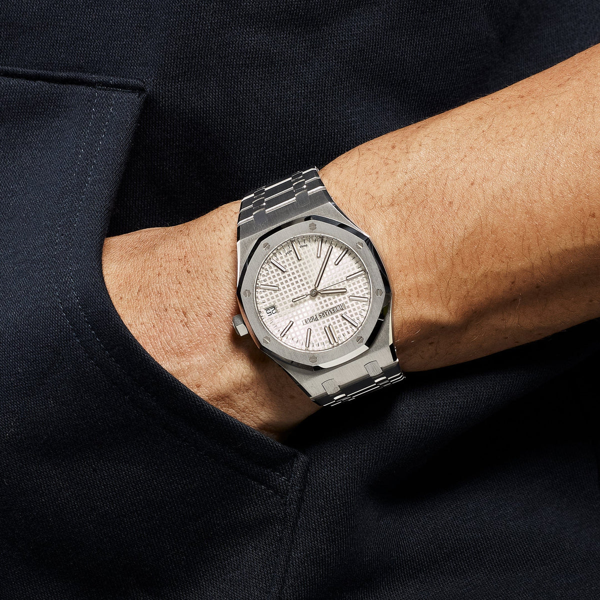 Audemars Piguet Royal Oak 15500ST.OO.1220ST.04 Stainless Steel Silver-White Dial