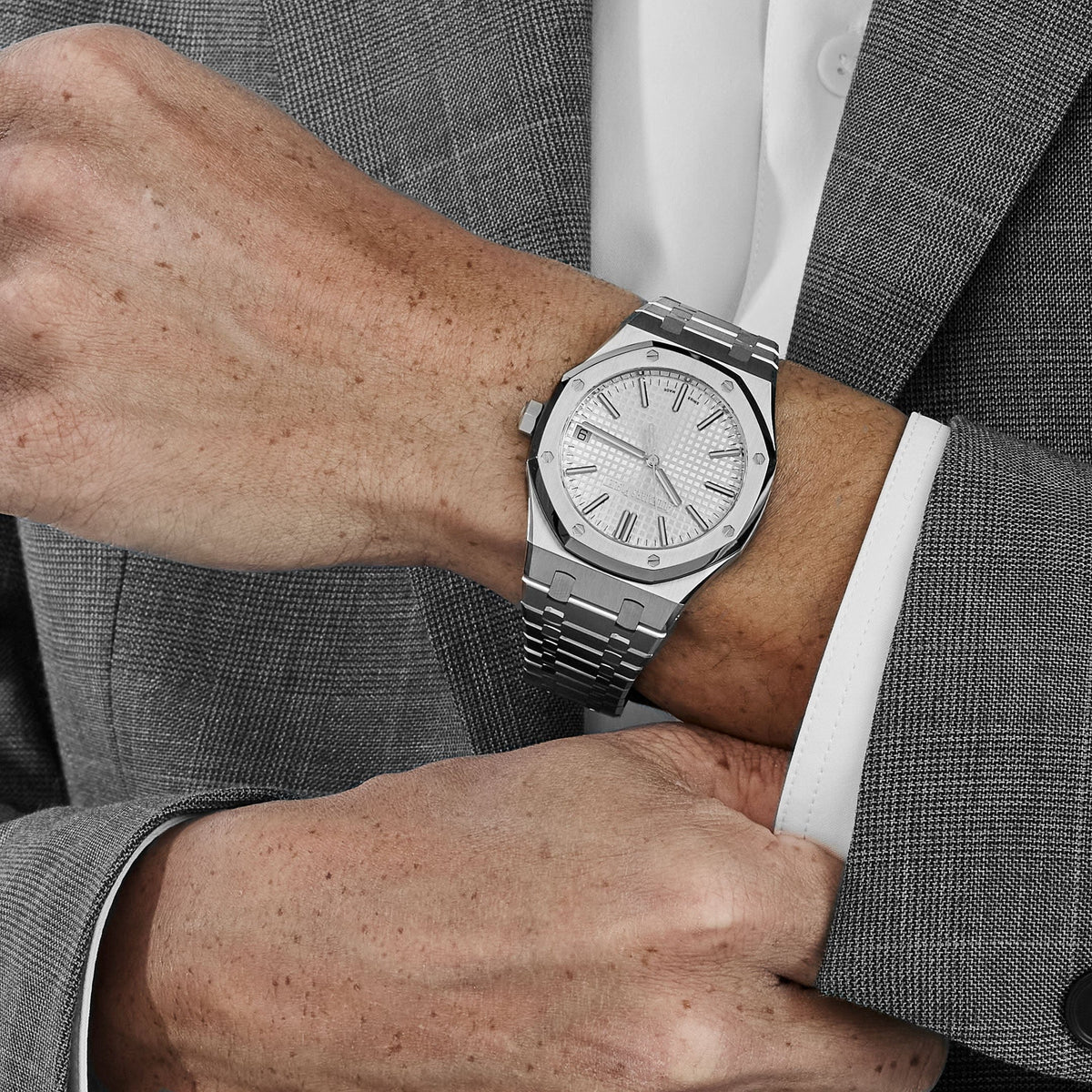 Audemars Piguet Royal Oak 15510ST.OO.1320ST.08 Stainless Steel Silver-Toned Dial (2025)