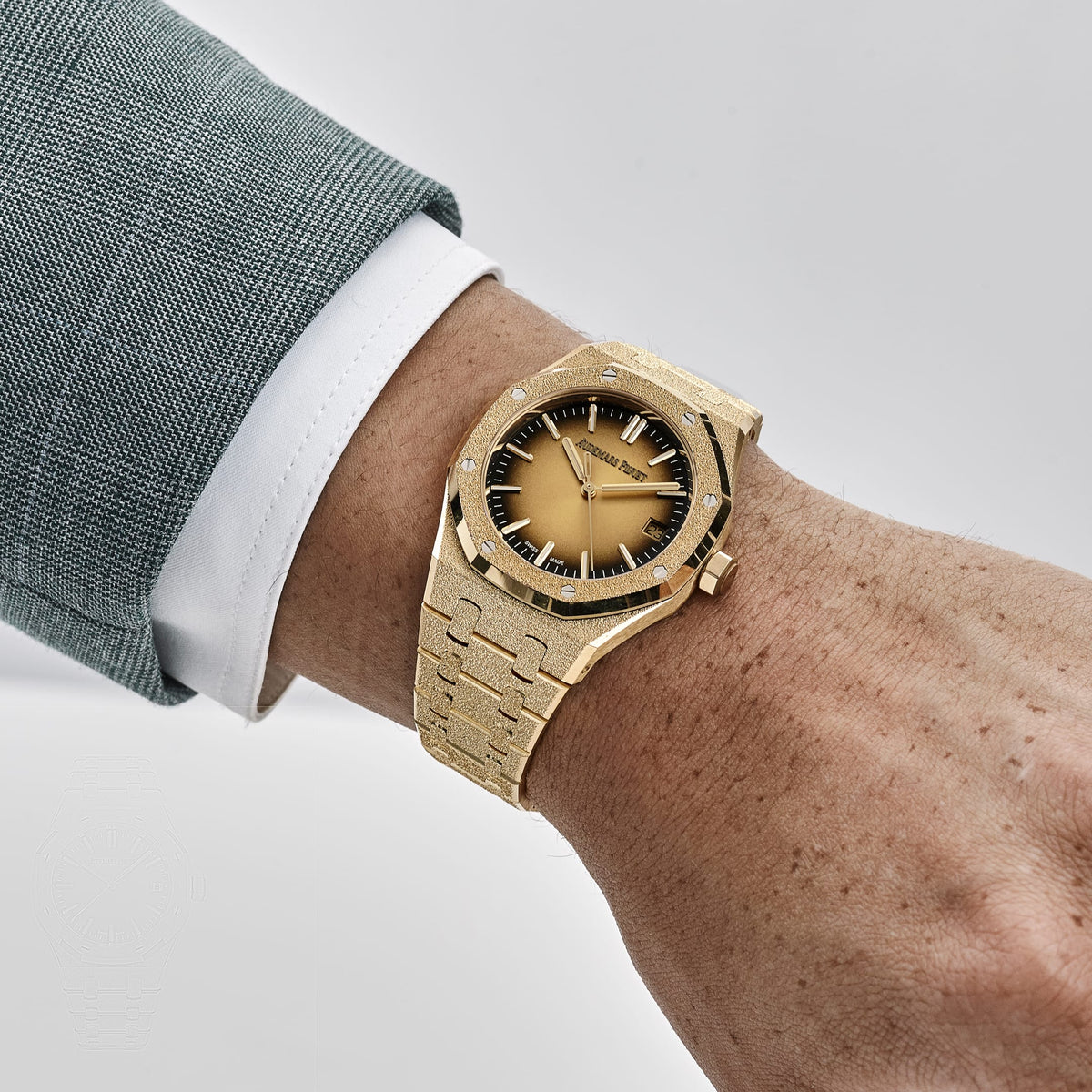 Audemars Piguet Royal Oak 15550BA.GG.1356BA.01 Frosted Yellow Gold Smoked Yellow Dial (2024)