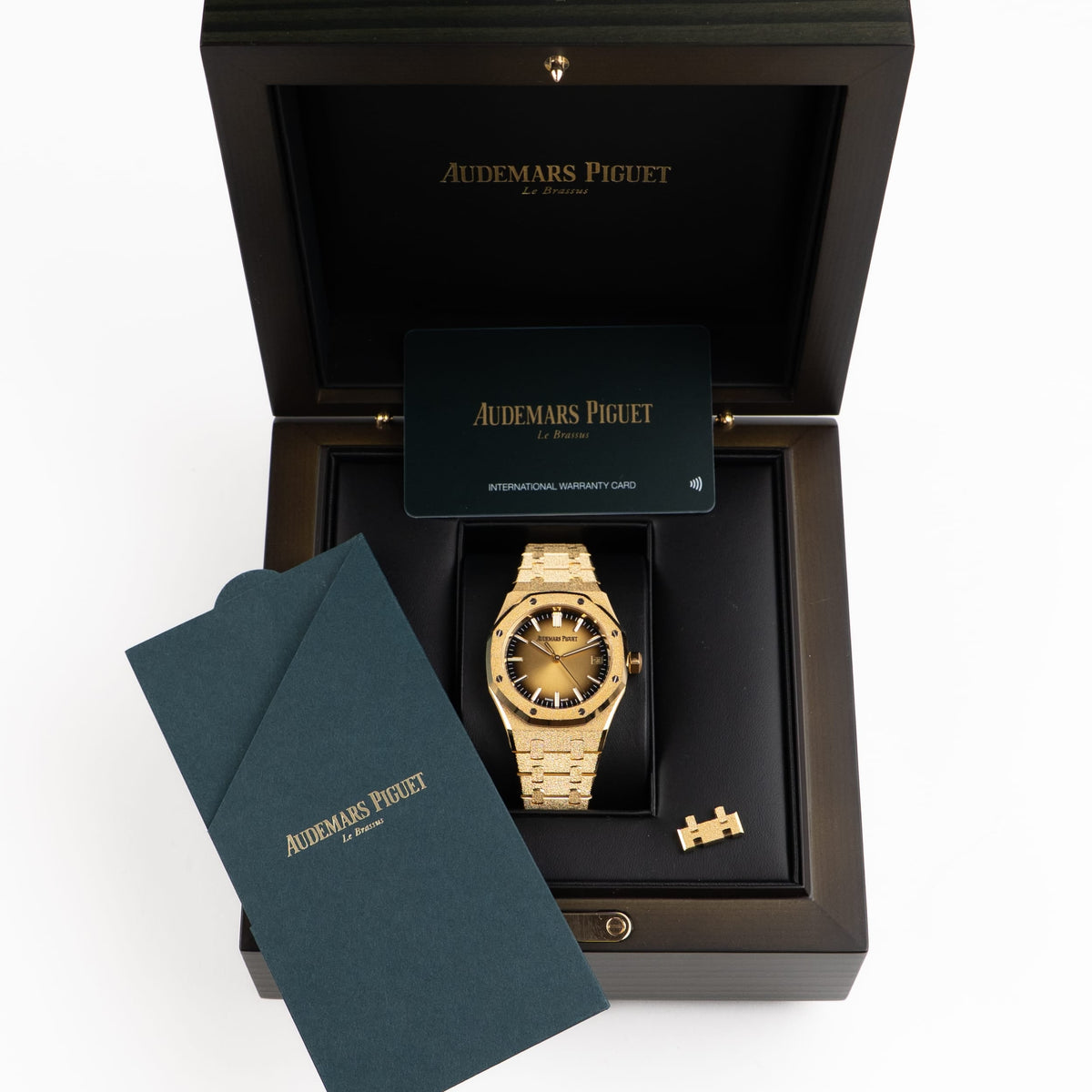 Audemars Piguet Royal Oak 15550BA.GG.1356BA.01 Frosted Yellow Gold Smoked Yellow Dial (2024)