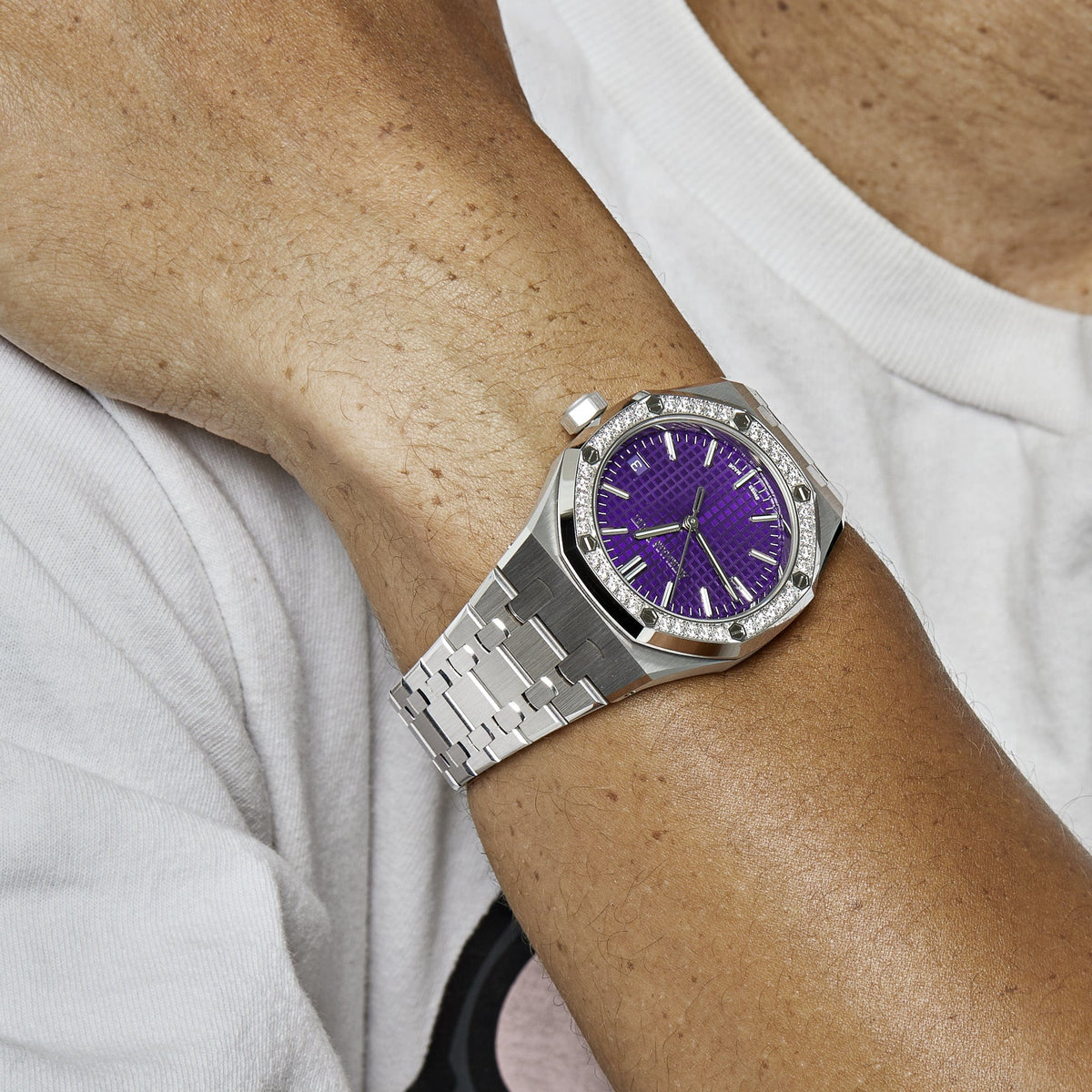 Audemars Piguet Royal Oak 15551BC.ZZ.1356BC.02 White Gold Purple Dial Diamond Bezel Special Edition