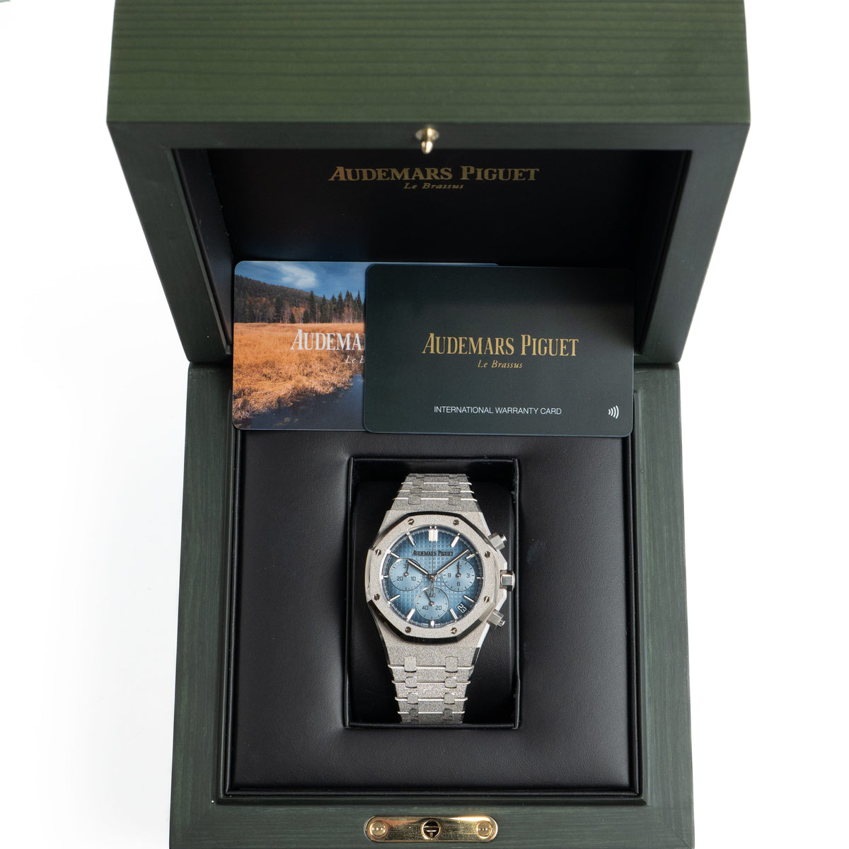 Audemars Piguet Royal Oak 26240BC.GG.1324BC.02 Chronograph Frosted White Gold Light Blue Dial