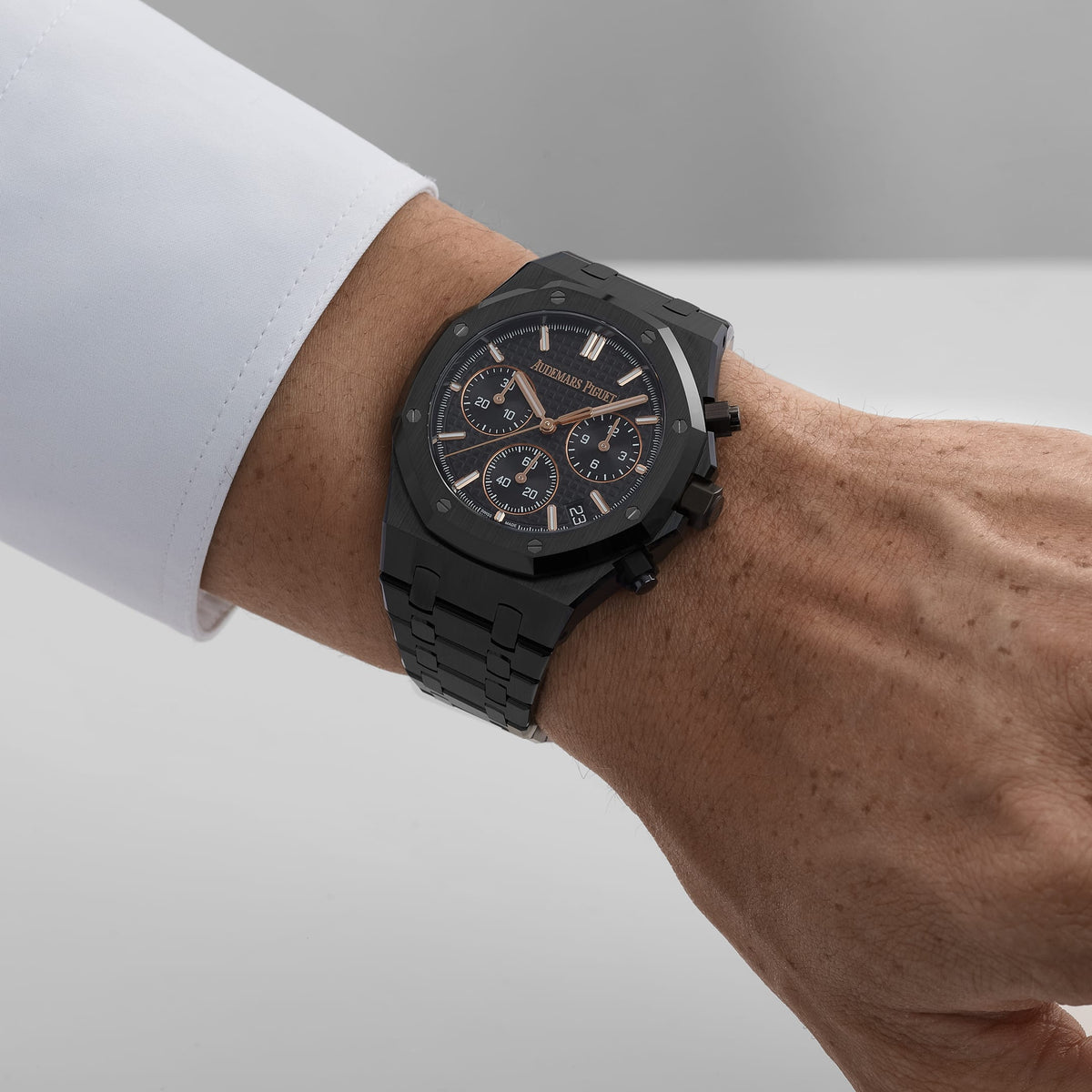 Audemars Piguet Royal Oak 26240CE.OO.1225CE.02 Chronograph Black Ceramic Black Dial