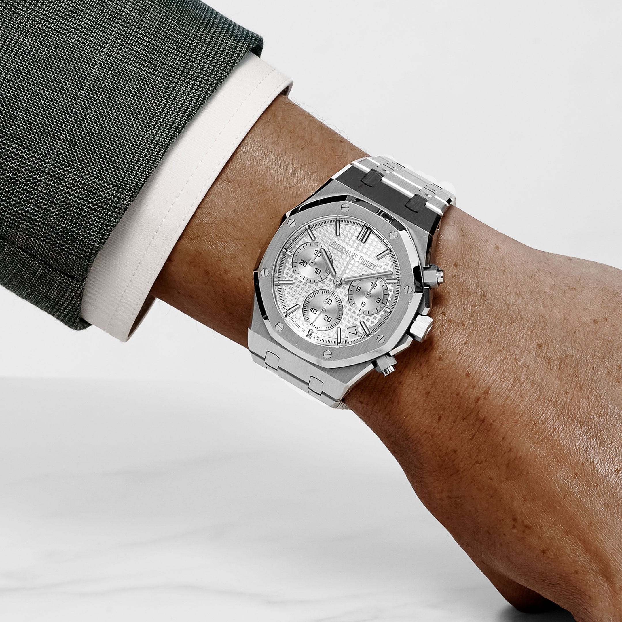 Audemars Piguet Royal Oak 26240ST.OO.1320ST.07 Chronograph Stainless Steel Silver-Toned Dial (2024)