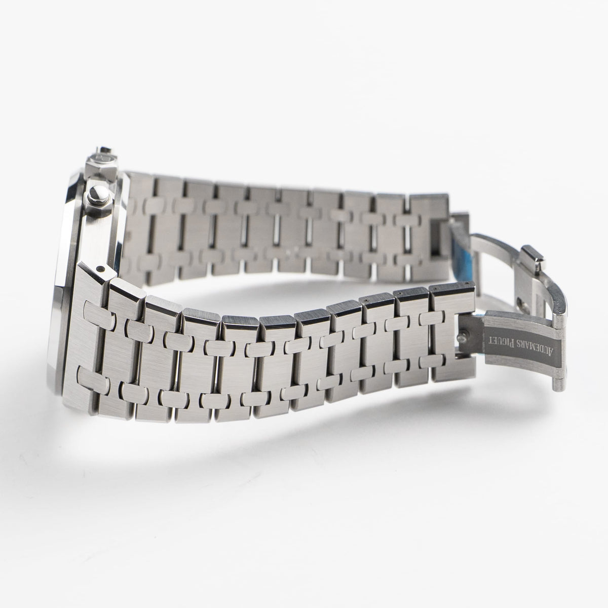Audemars Piguet Royal Oak 26320ST.OO.1220ST.03 Chronograph Stainless Steel Blue Dial (2016)
