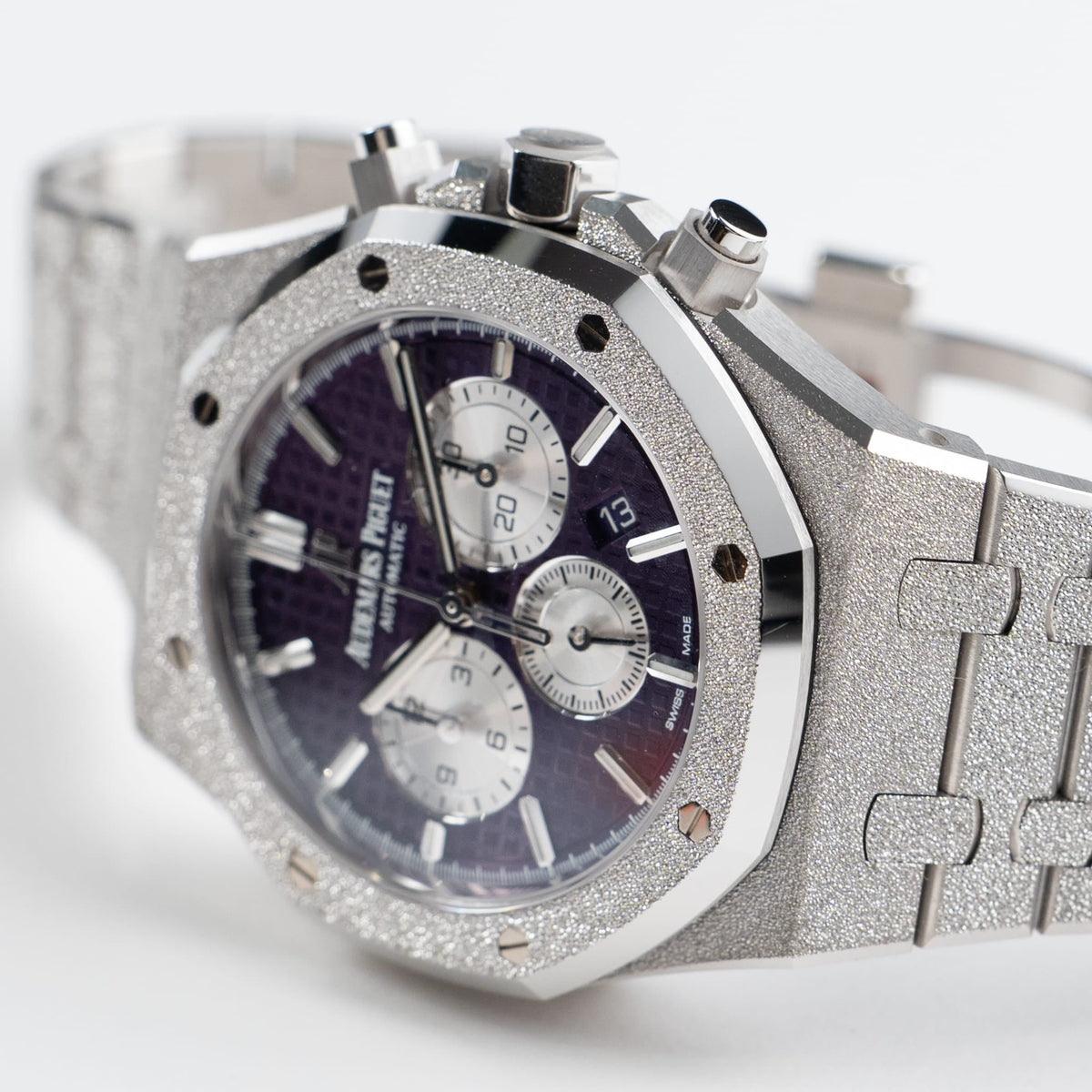 Audemars Piguet Royal Oak 26331BC.GG.1224BC.01 Chronograph Frosted White Gold Purple Dial (2019)