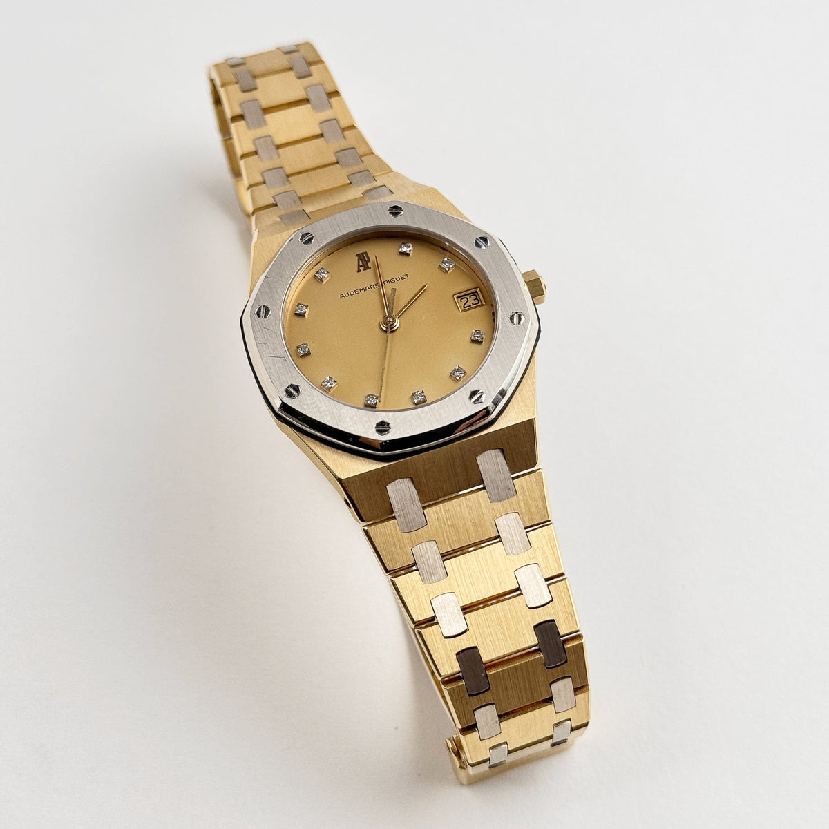 Audemars Piguet Royal Oak 56023AC Yellow Gold White Gold Diamond Dial Quartz (1985)