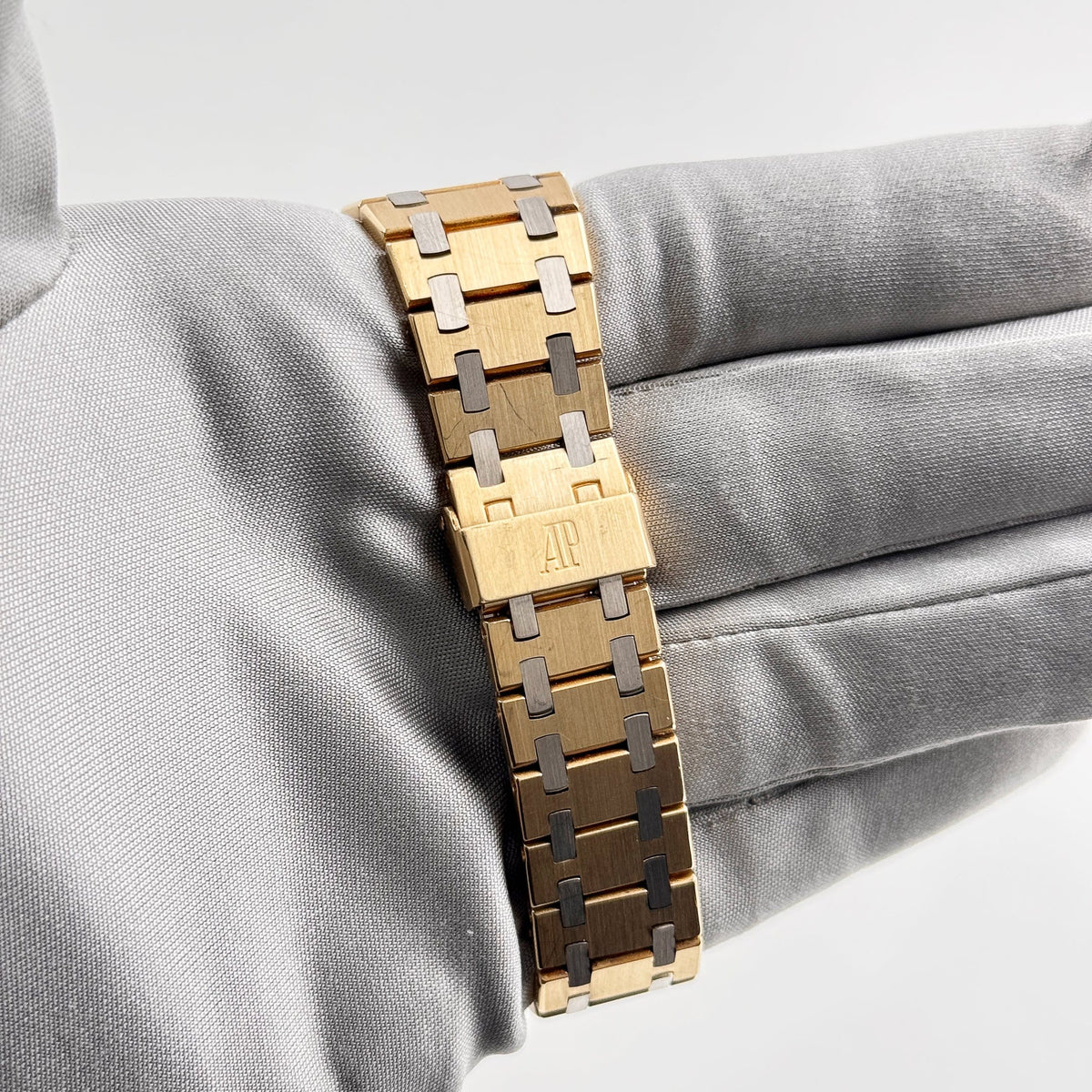 Audemars Piguet Royal Oak 56023AC Yellow Gold White Gold Diamond Dial Quartz (1985)