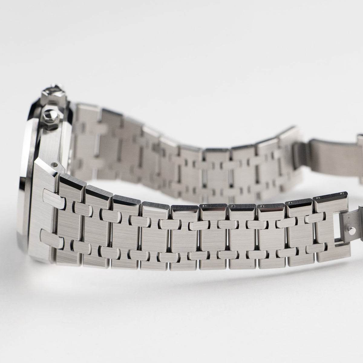 Audemars Piguet Royal Oak Chronograph 26715ST.OO.1356ST.02 Stainless Steel Grey Dial