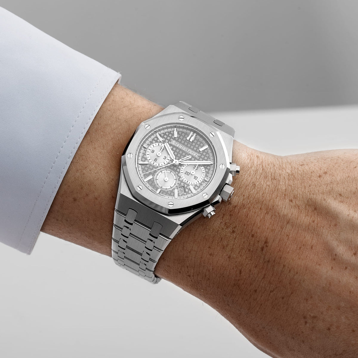 Audemars Piguet Royal Oak Chronograph 26715ST.OO.1356ST.02 Stainless Steel Grey Dial