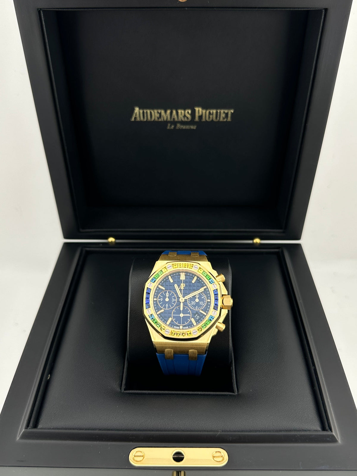 Audemars Piguet Royal Oak Offshore 26236BA.YY.D346CA.01 Yellow Gold Sapphire Dial