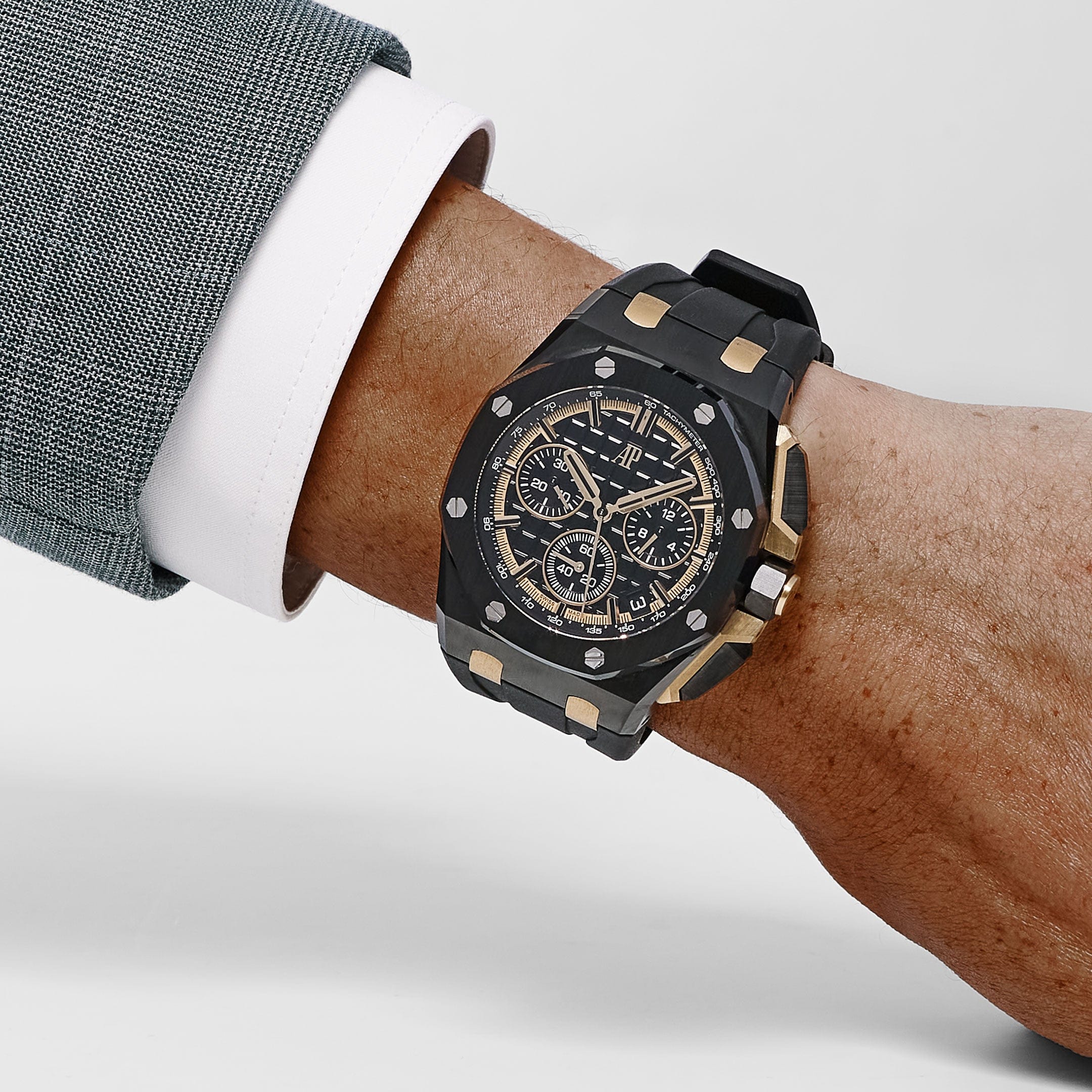 Audemars Piguet Royal Oak Offshore 26420CE.OO.A127CR.01 Chronograph Black Ceramic Yellow Gold Black Dial (2023)