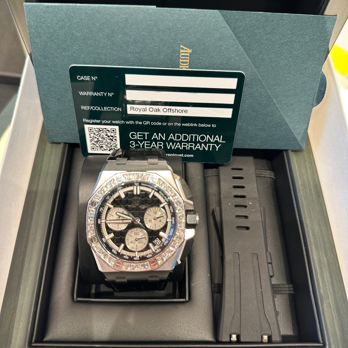 Audemars Piguet Royal Oak Offshore 26424BC.ZZ.D002CA.01 Chronograph White Gold Black Dial Diamond Bezel (2024)