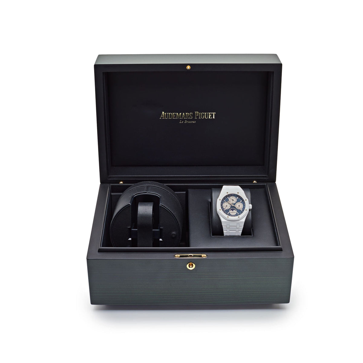 Audemars Piguet Royal Oak Perpetual Calendar 26579CB.OO.1225CB.01 White Ceramic Blue Dial (2019)