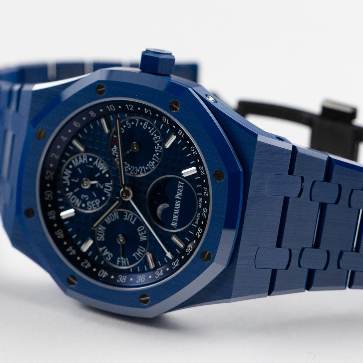 Audemars Piguet Royal Oak Perpetual Calendar 26579CS.OO.1225CS.01 Blue Ceramic Blue Dial