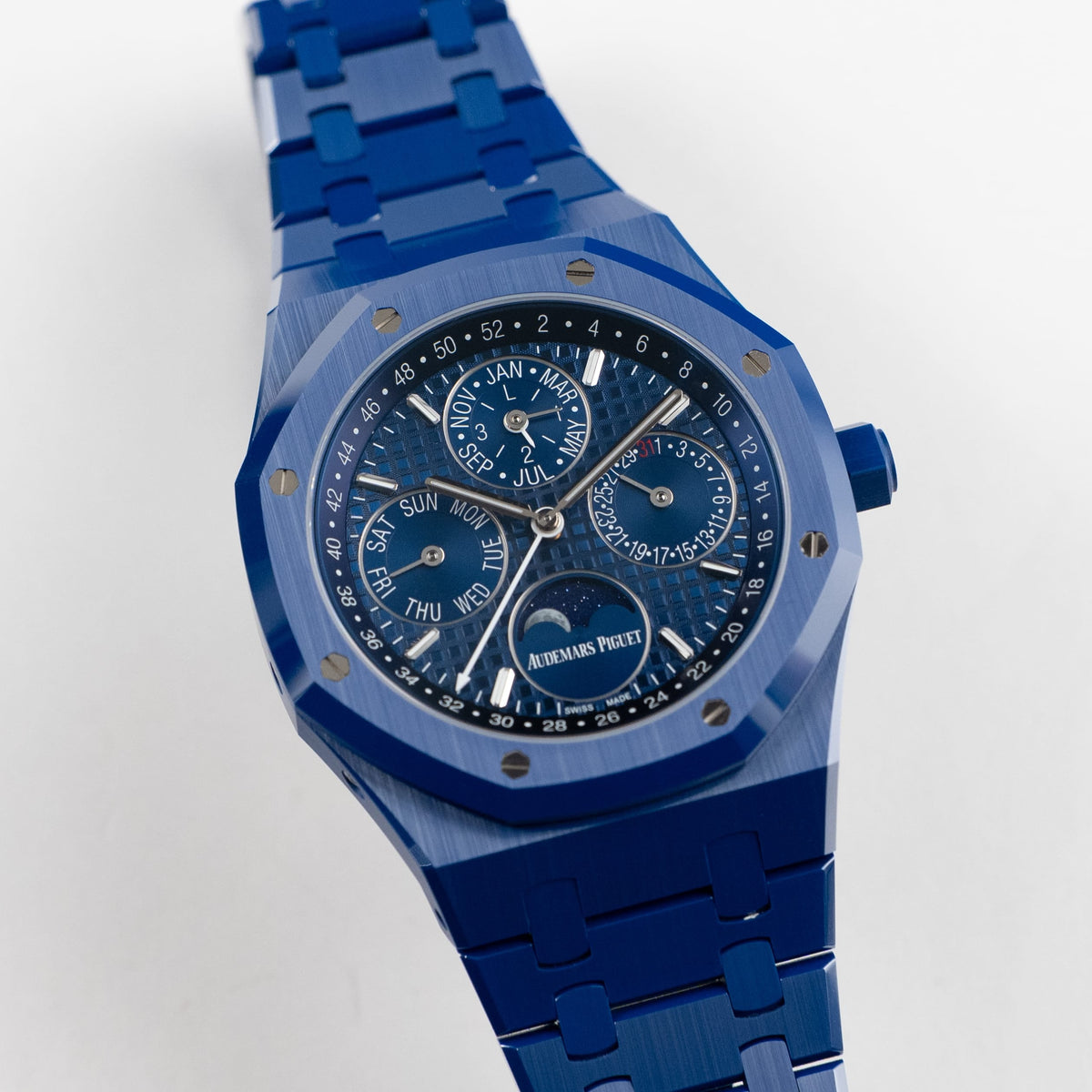 Audemars Piguet Royal Oak Perpetual Calendar 26579CS.OO.1225CS.01 Blue Ceramic Blue Dial