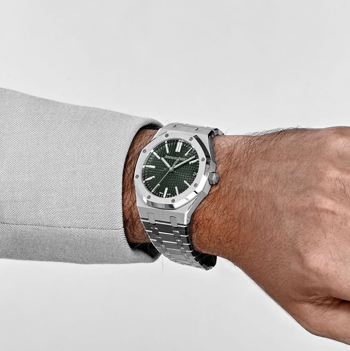 Audemars Piguet Royal Oak 15510ST.OO.1320ST.09 Stainless Steel Green Dial (2025)