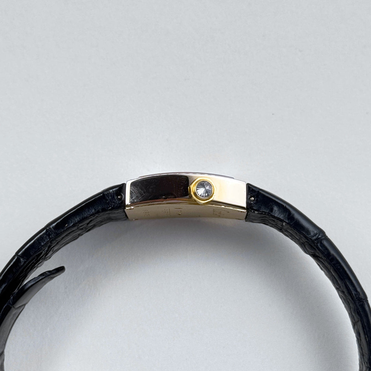 Cartier La Doña 2904 Yellow Gold Diamond Bezel