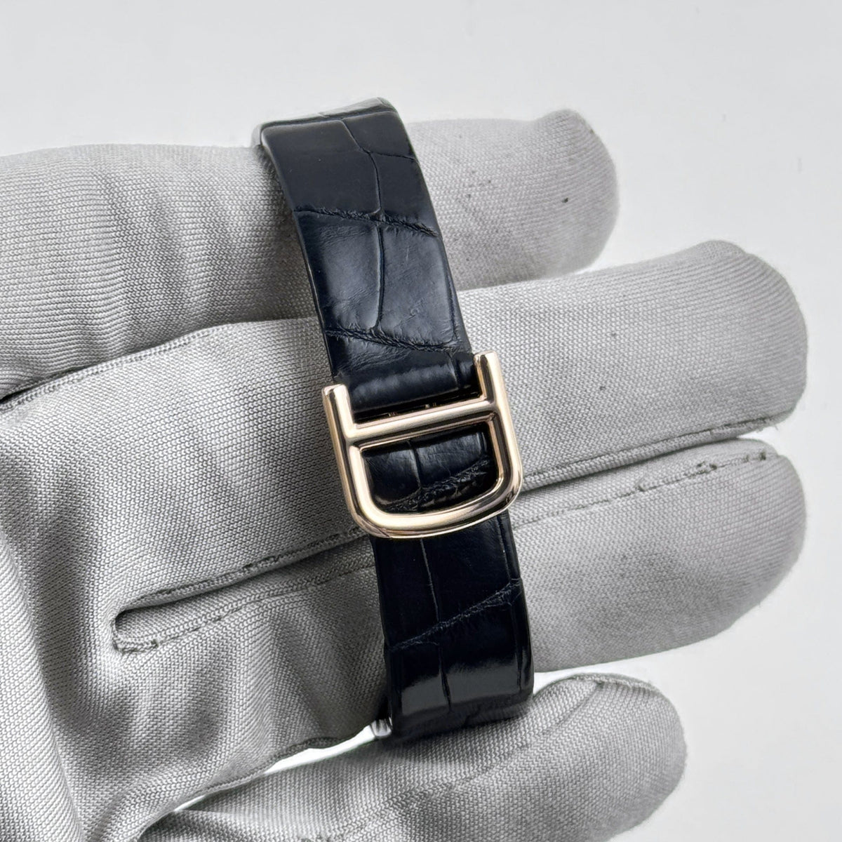 Cartier La Doña 2904 Yellow Gold Diamond Bezel