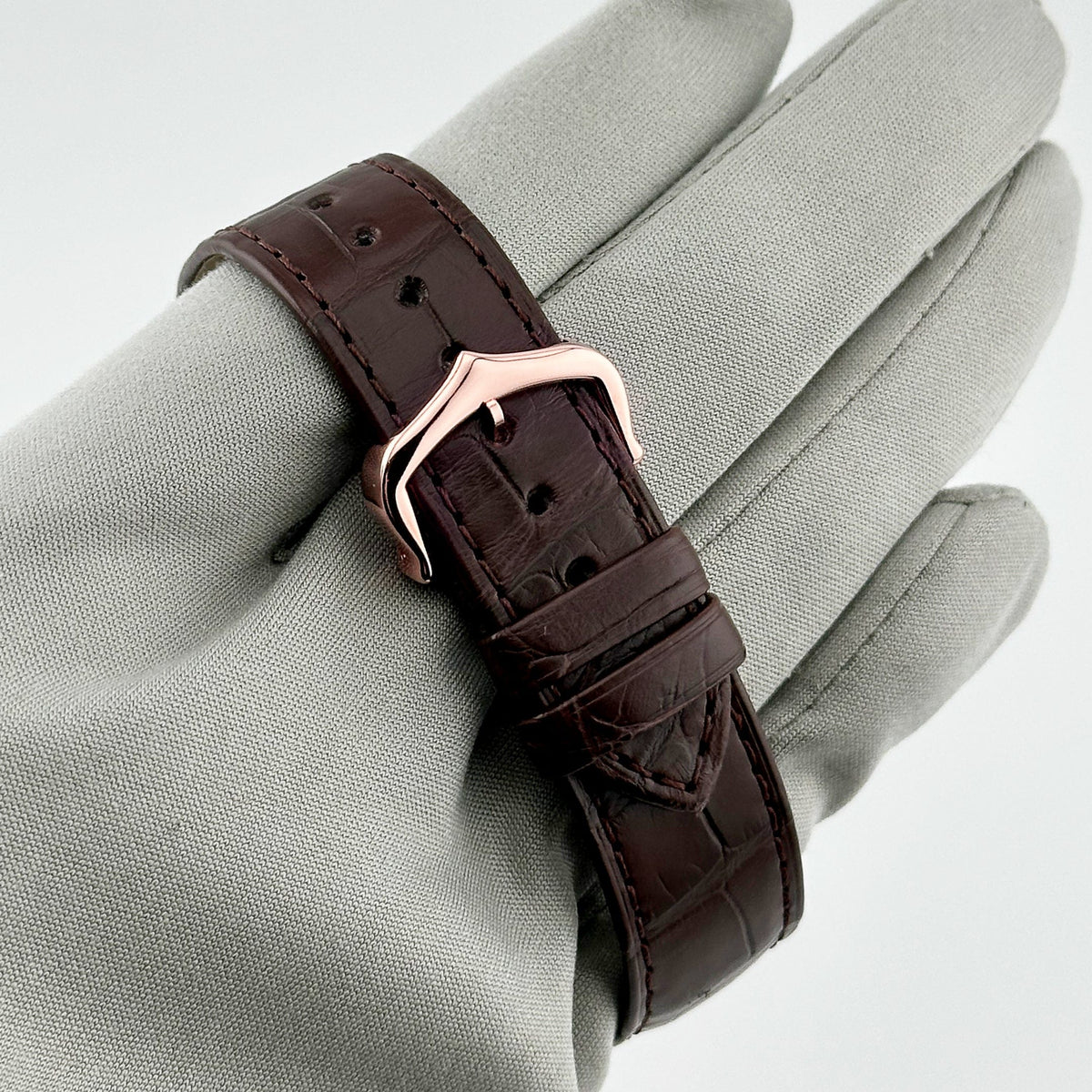 Cartier Tank Louis Large WGTA0011 Rose Gold Alligator (2026)