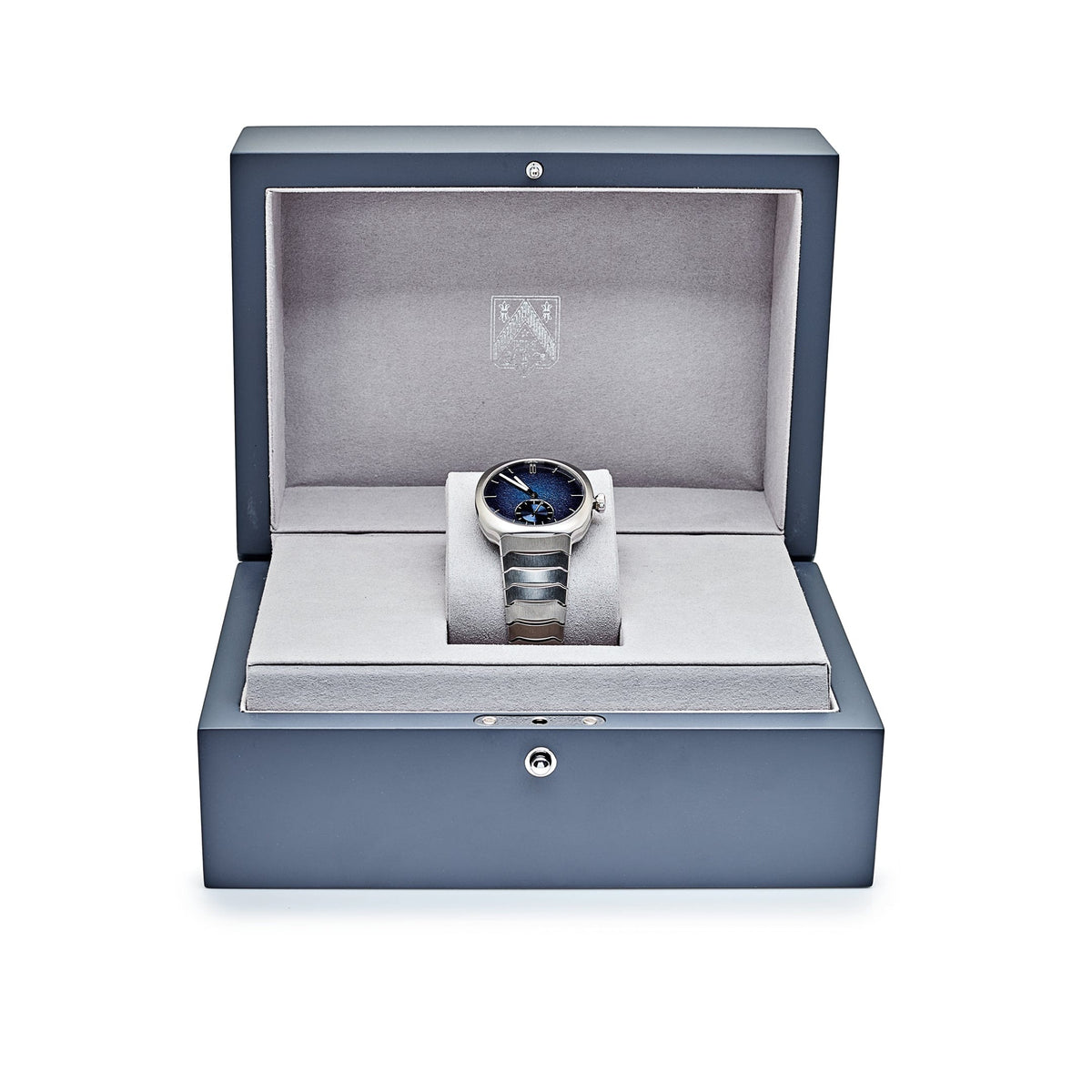 H. Moser & Cie 6500-1200 Streamliner Small Seconds Blue Enamel