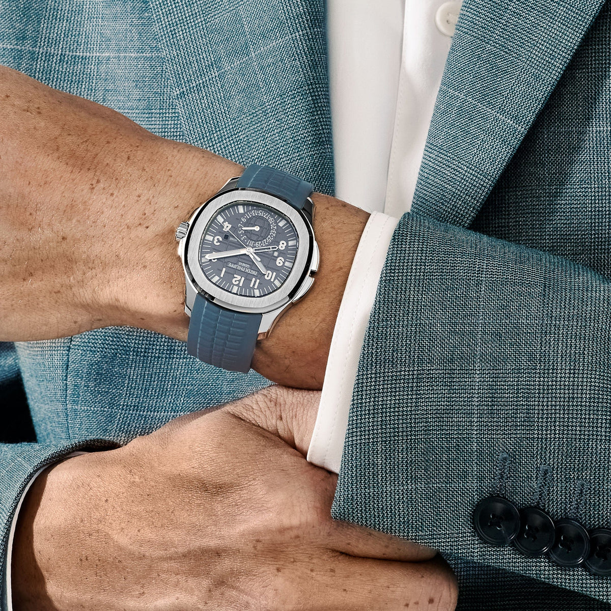 Patek Philippe Aquanaut 5164G-001 'Travel Time' White Gold Blue-Gray Dial (2024)