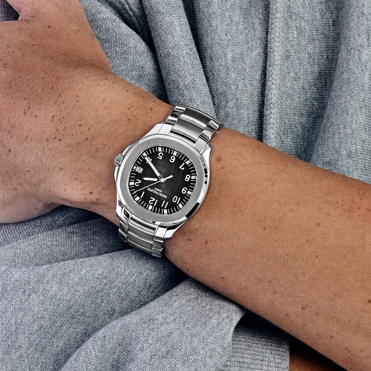Patek Philippe Aquanaut 5167/1A-001 Stainless Steel Black Dial (2022)