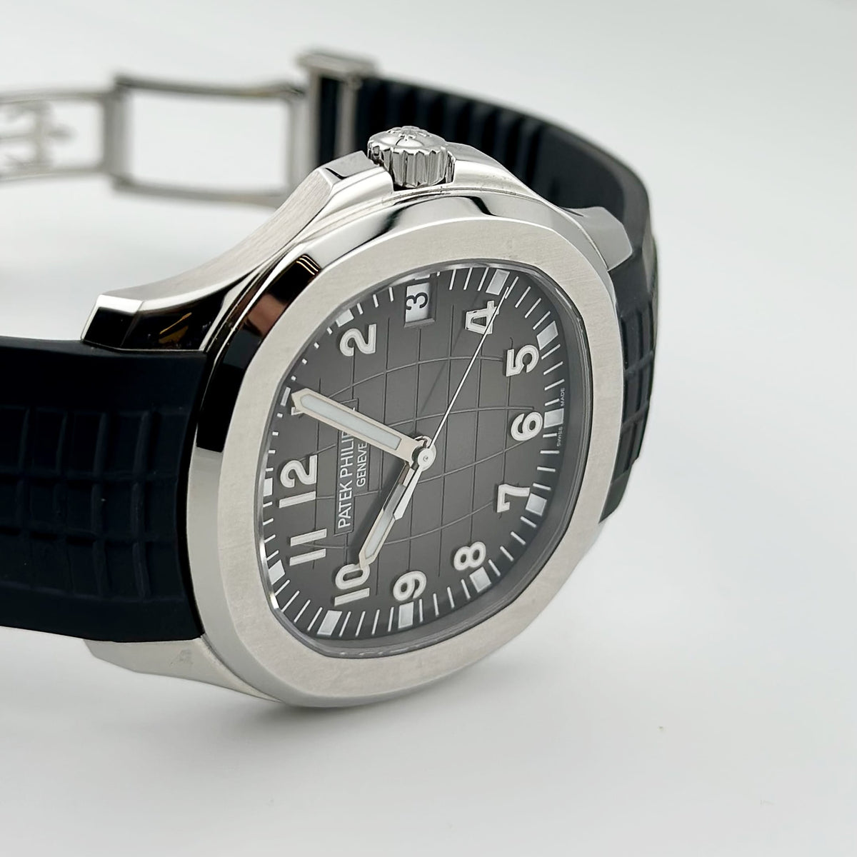 Patek Philippe Aquanaut 5167/1A-001 Stainless Steel Black Dial (2022)