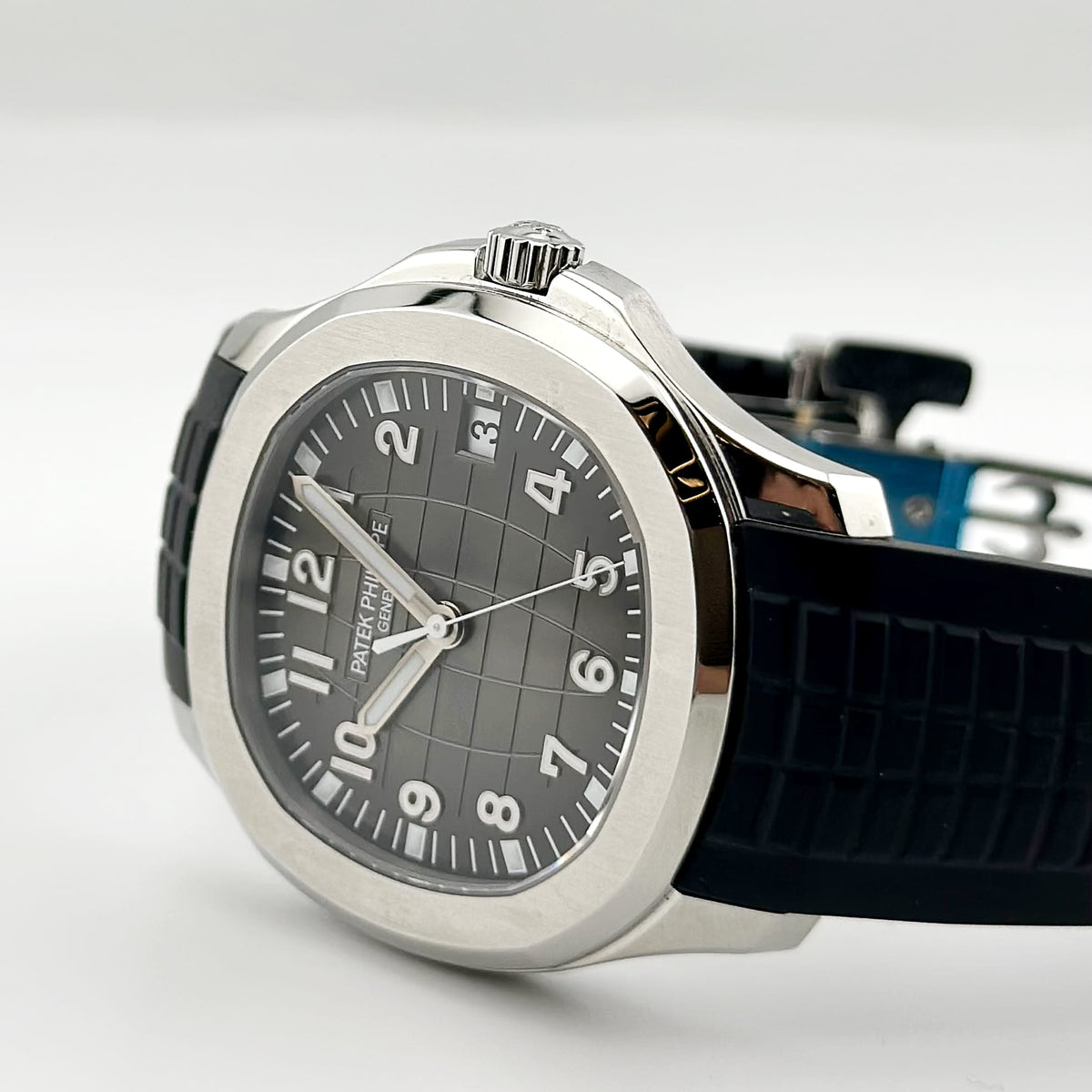Patek Philippe Aquanaut 5167/1A-001 Stainless Steel Black Dial (2022)