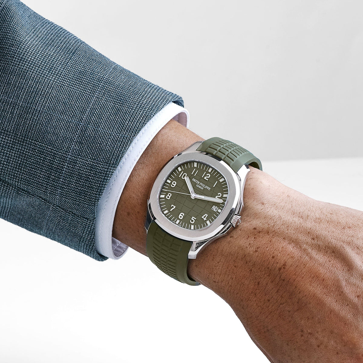 Patek Philippe Aquanaut 5168G-010 'Jumbo' White Gold Khaki Green