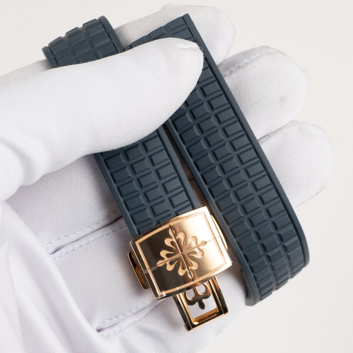 Patek Philippe Aquanaut 5269R-001 'Travel Time' Quartz Rose Gold Blue Dial (2024)
