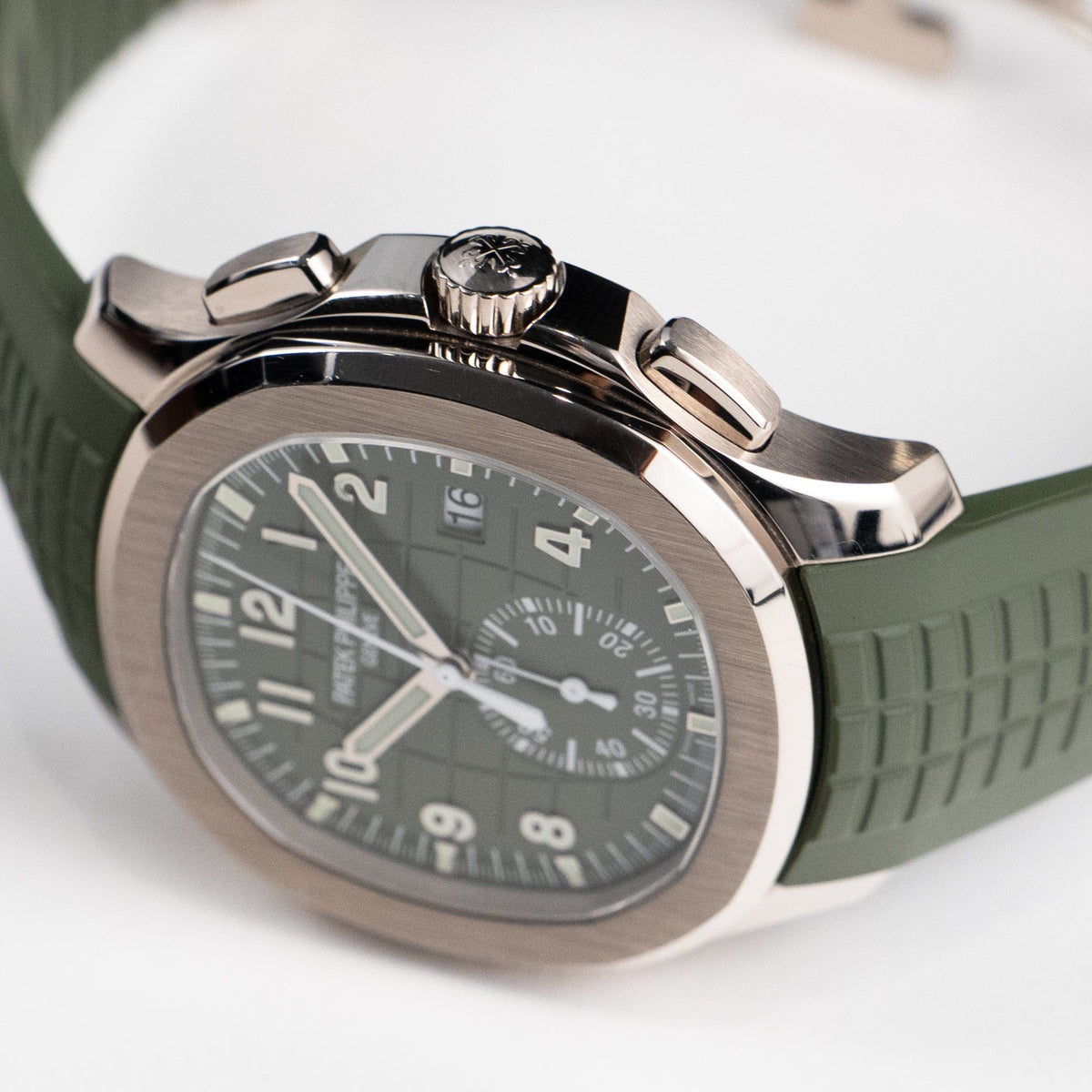 Patek Philippe Aquanaut 5968G-010 Chronograph White Gold Khaki Green Dial (2025)