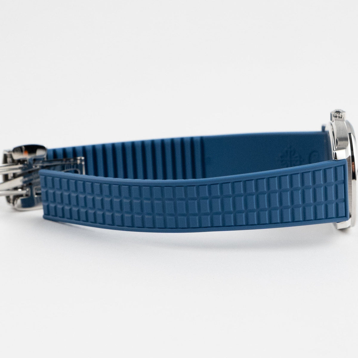 Patek Philippe Aquanaut Luce 5067A-022 'Ladies' Stainless Steel Blue Dial Diamond Bezel (2015)