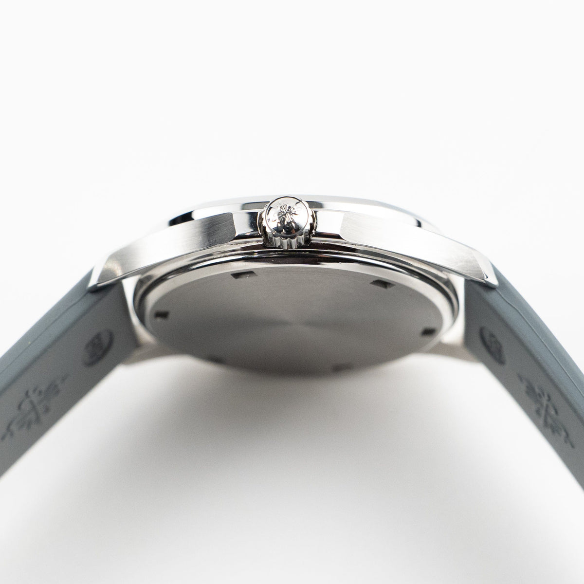 Patek Philippe Aquanaut Luce 5067A-025 'Ladies' Stainless Steel Misty Blue Dial Diamond Bezel (2019)