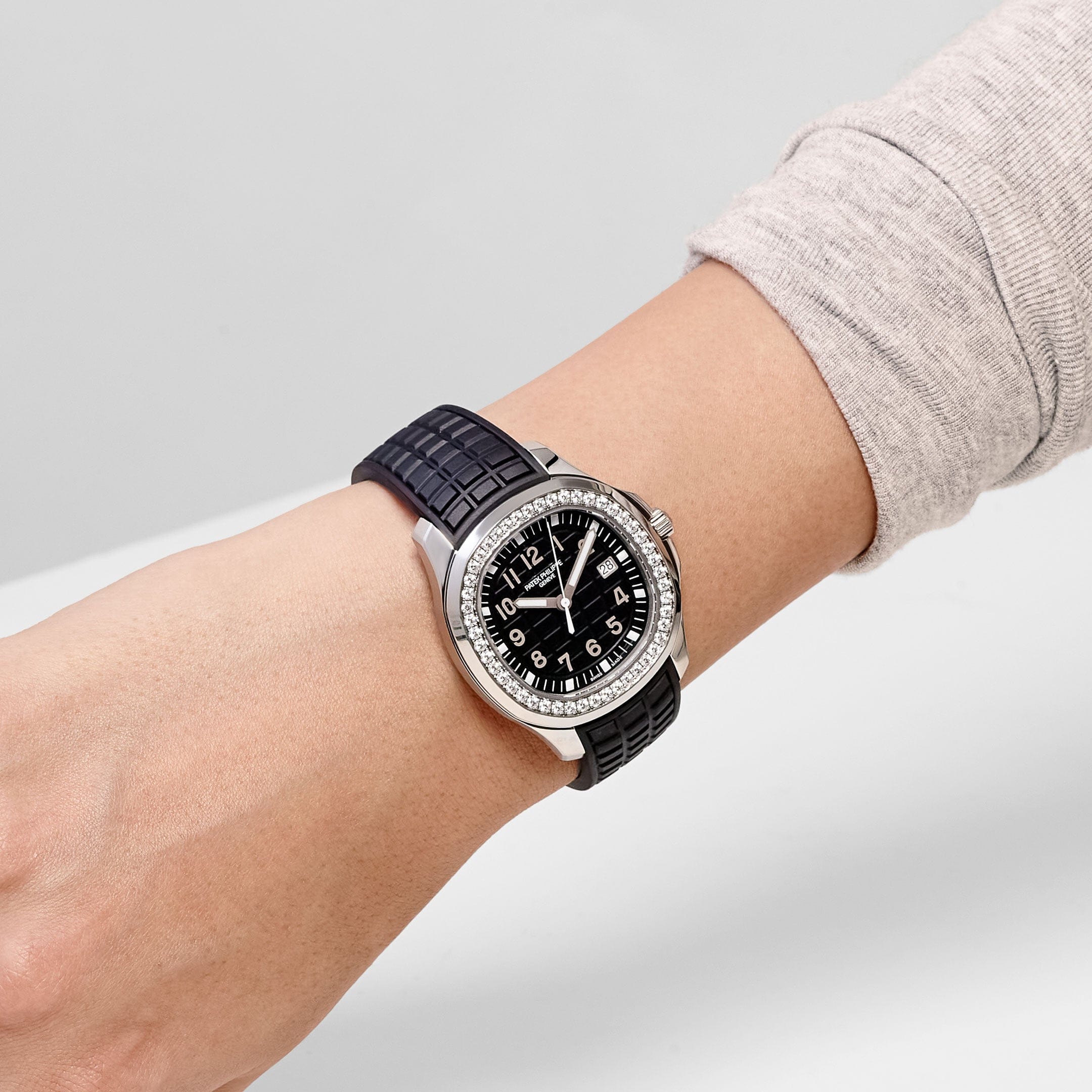 Patek Philippe Aquanaut Luce 5267/200A-001 Stainless Steel Black Dial Diamond Bezel (2026)