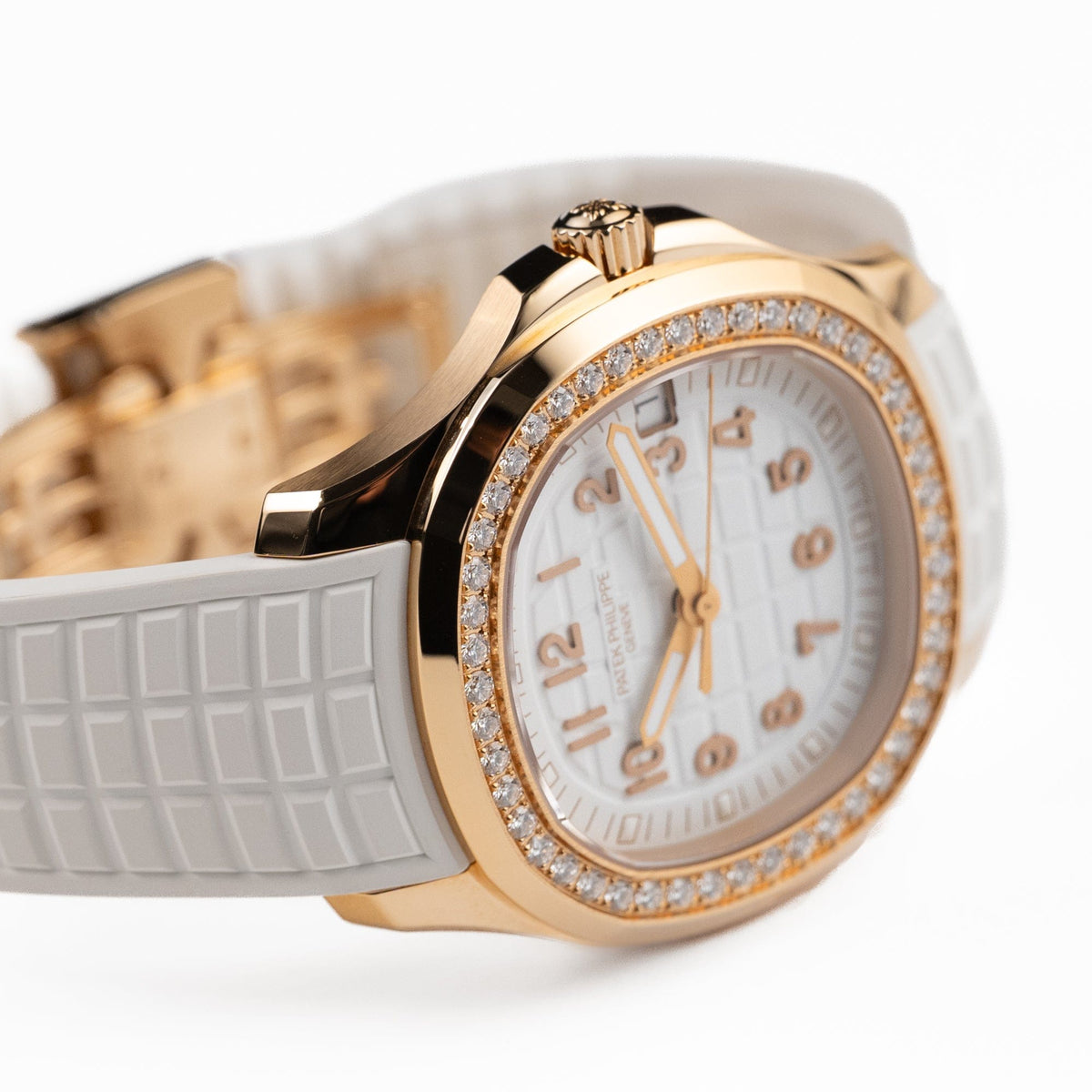Patek Philippe Aquanaut Luce 5268/200R-001 Rose Gold White Dial Diamond Bezel