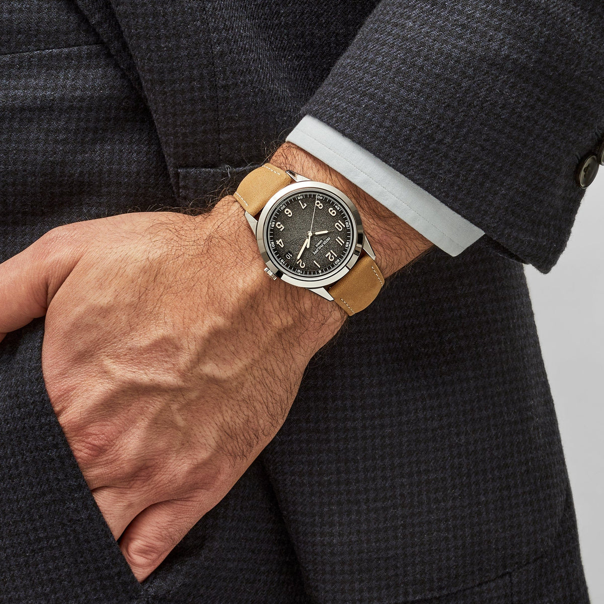 Patek Philippe Calatrava 5226G-001 White Gold Charcoal Dial Date (2026)