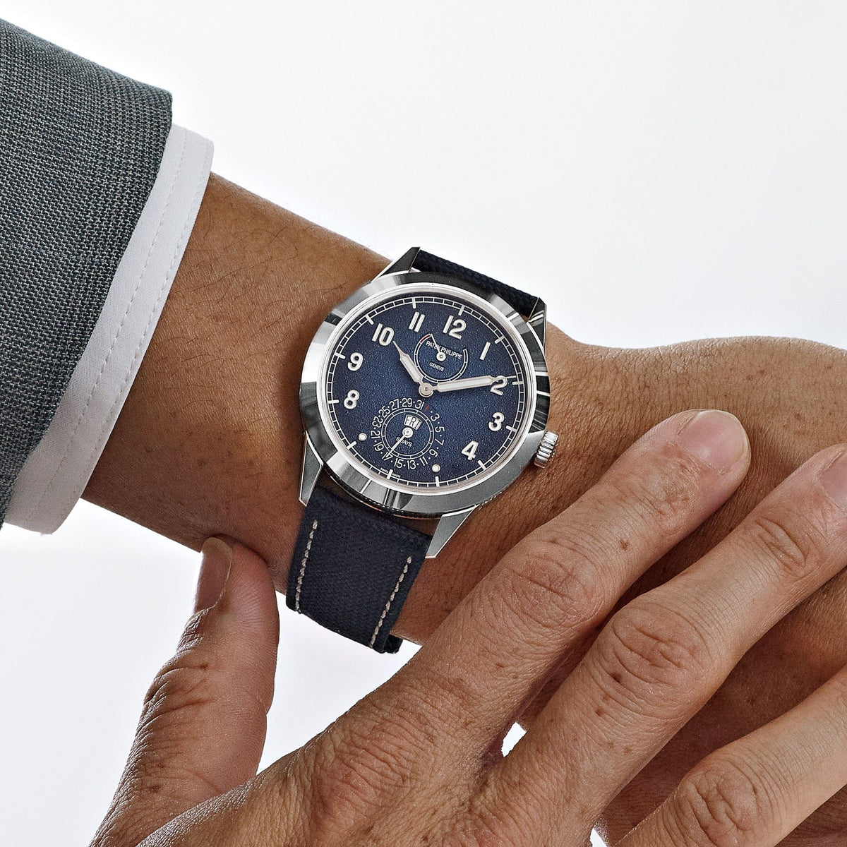 Patek Philippe Calatrava 8-Day 5328G-001 White Gold Blue Dial (2026)